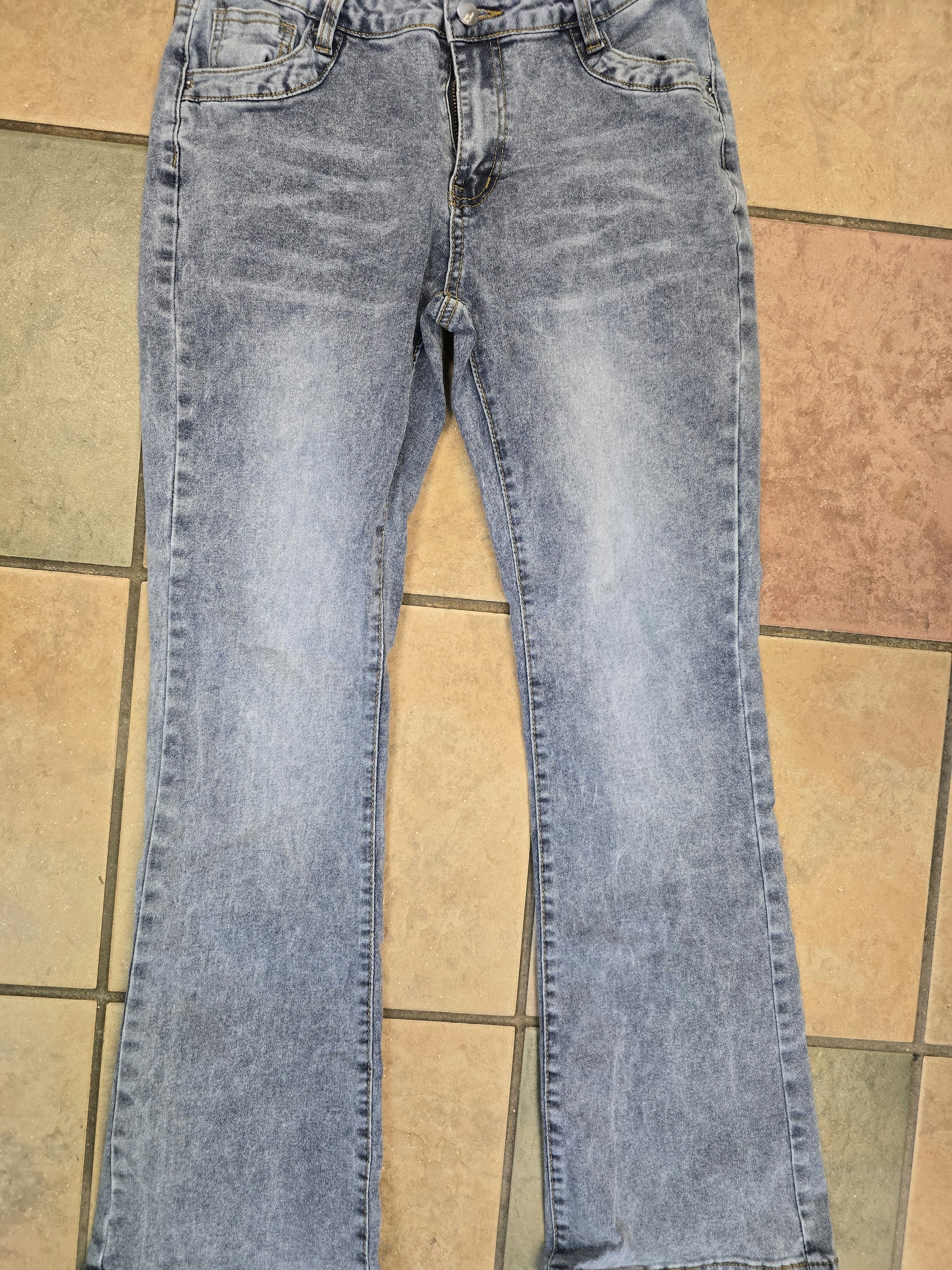 Shein girl jeans size L image 0