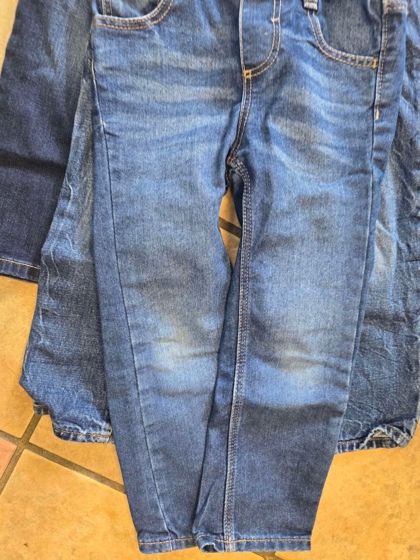 Set of 3 boy 4t jeans image 1