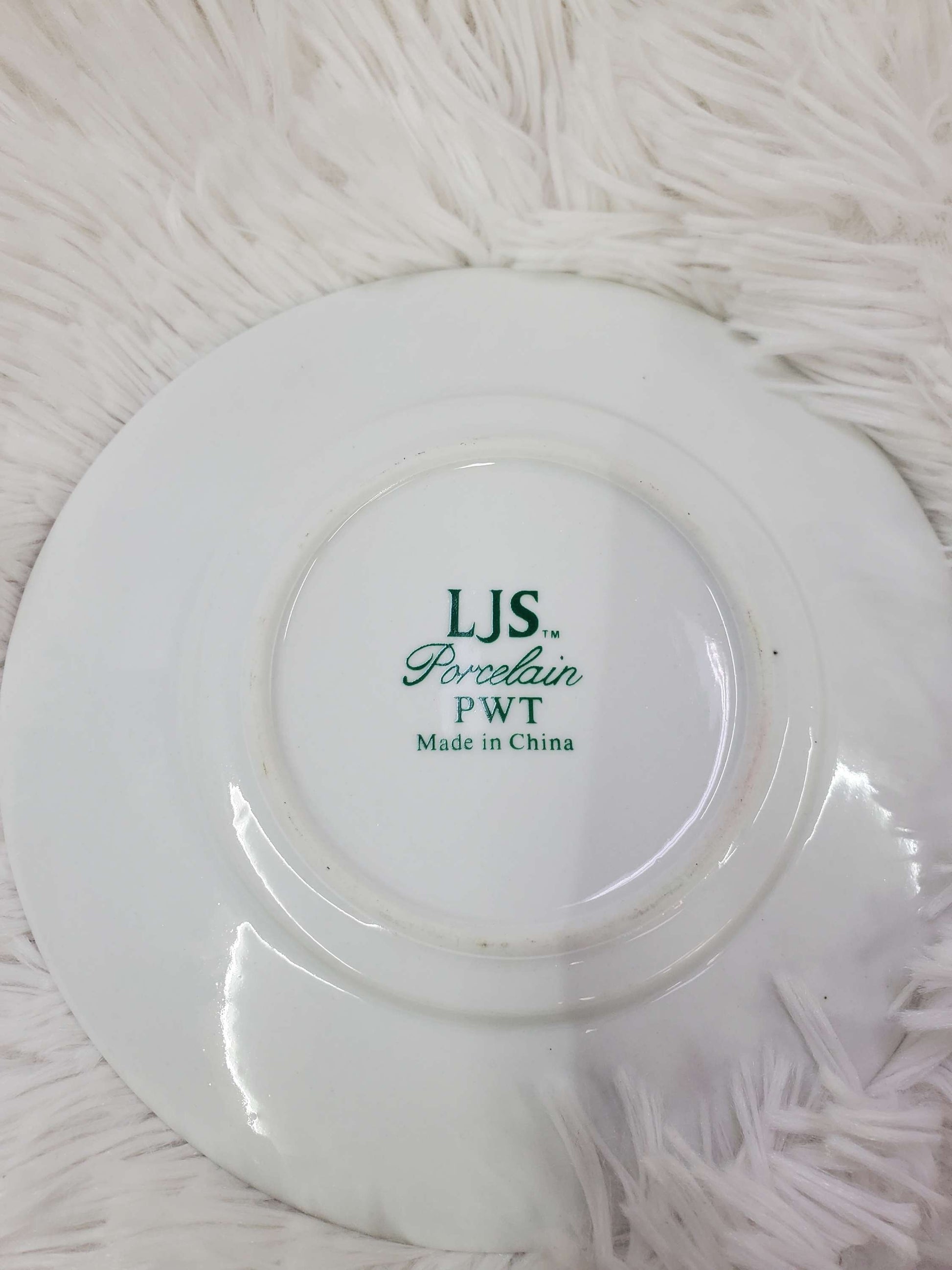 Christmas cake plates set of 12 image 5