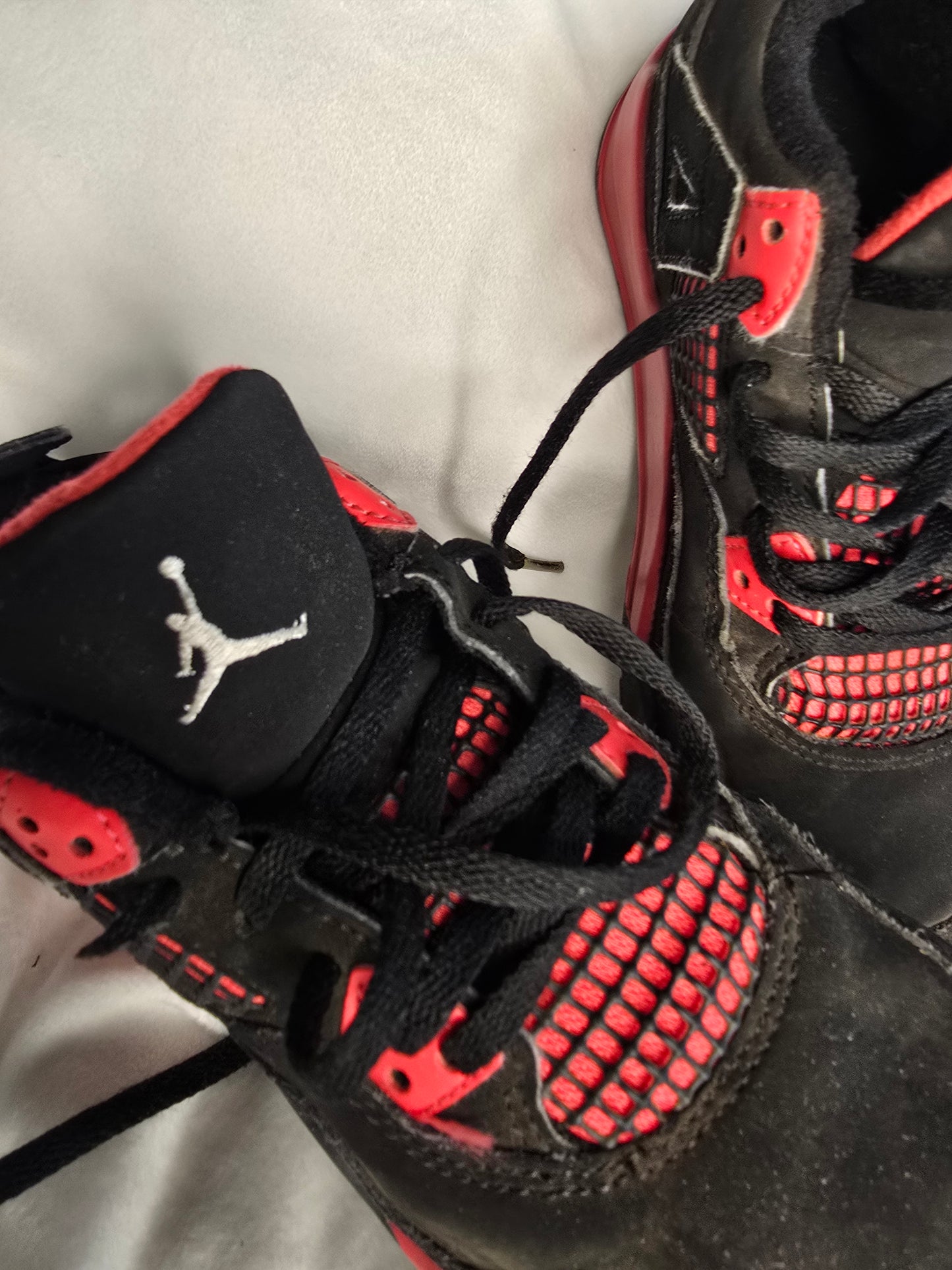 Red and Black Jordan for kids size 1 image 3