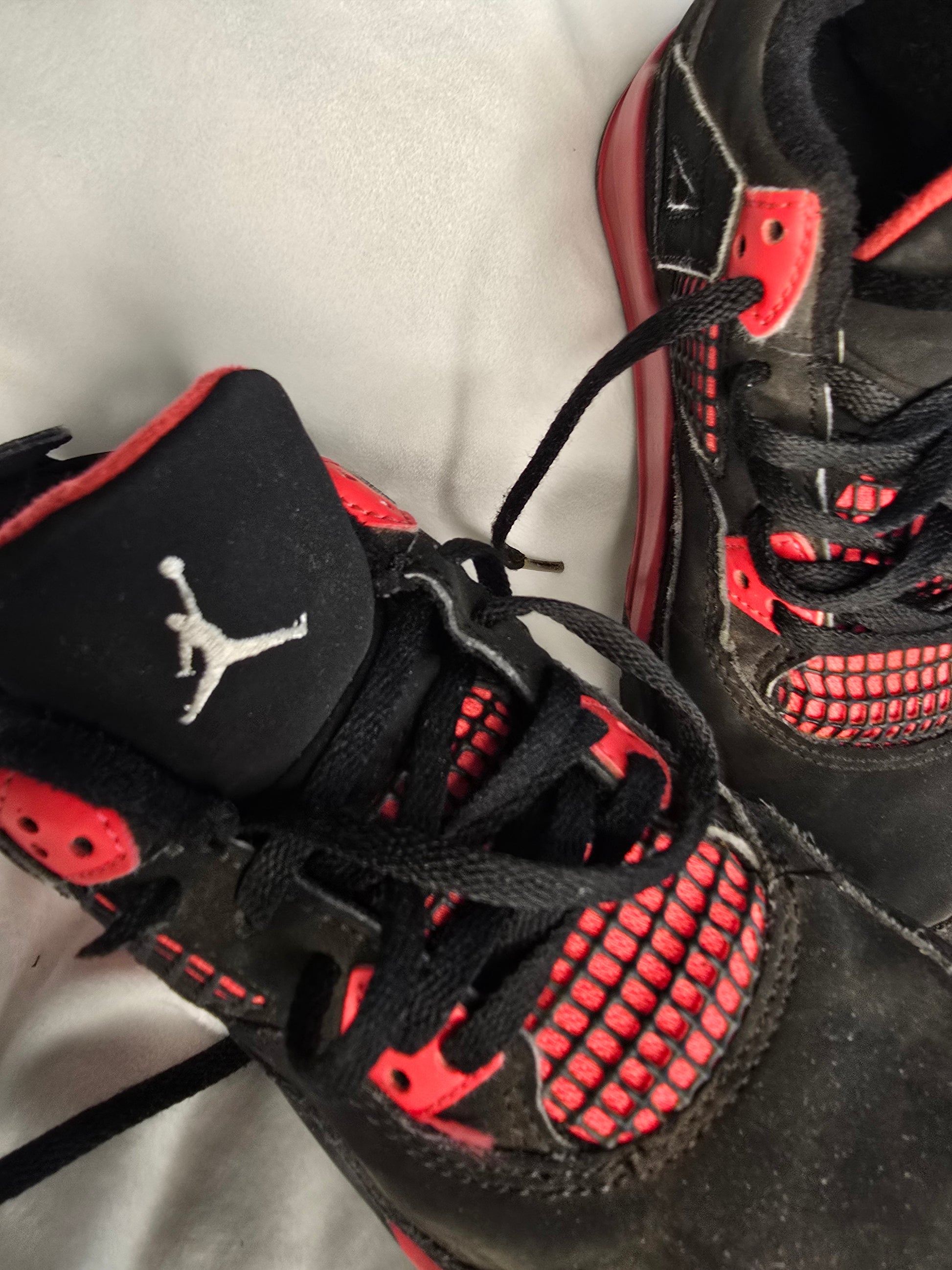 Red and Black Jordan for kids size 1 image 3