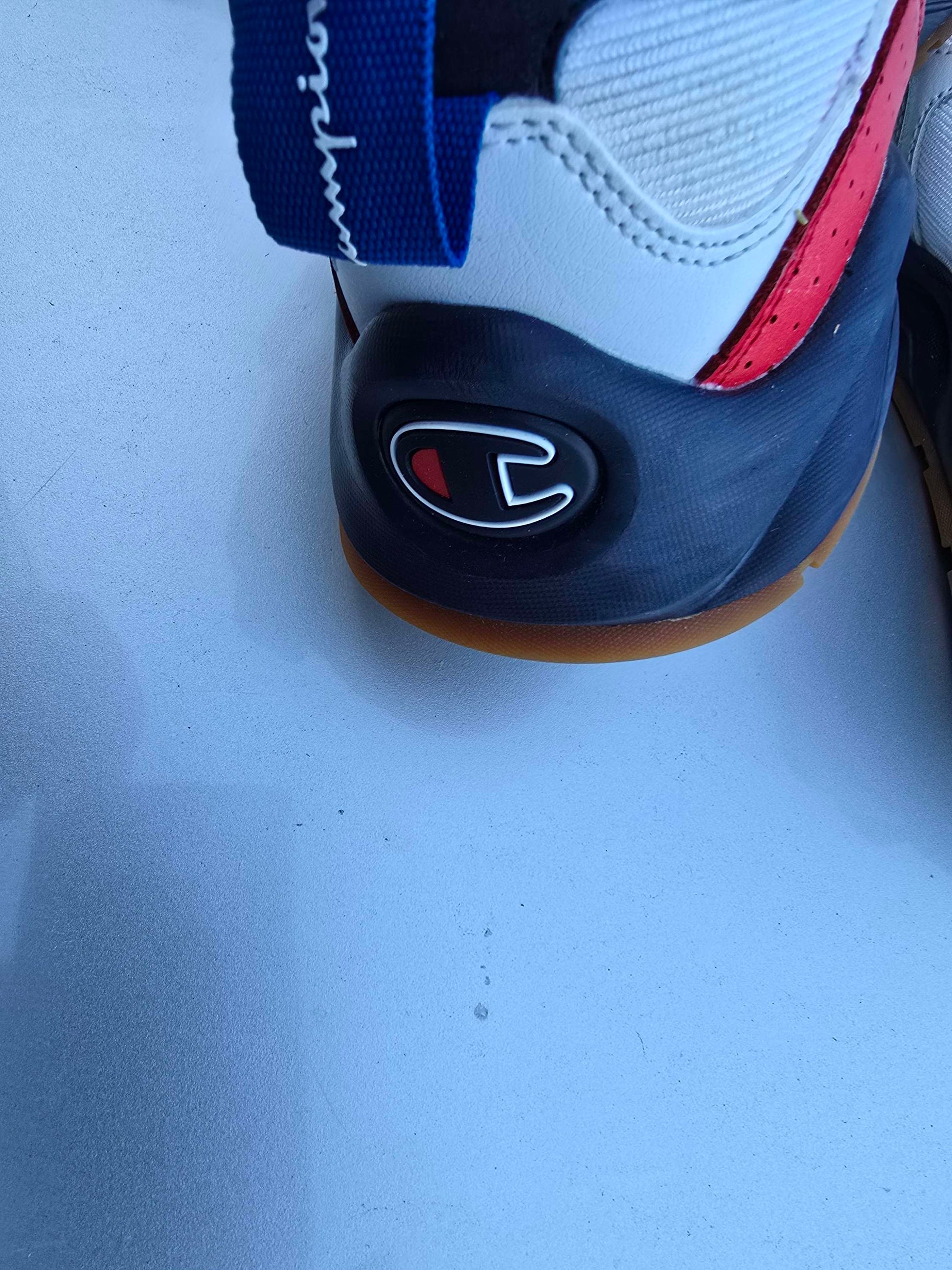 Champion classic sneaker size 7y image 4