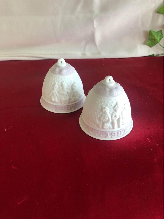 Pair of vintage ceramic bells image 2