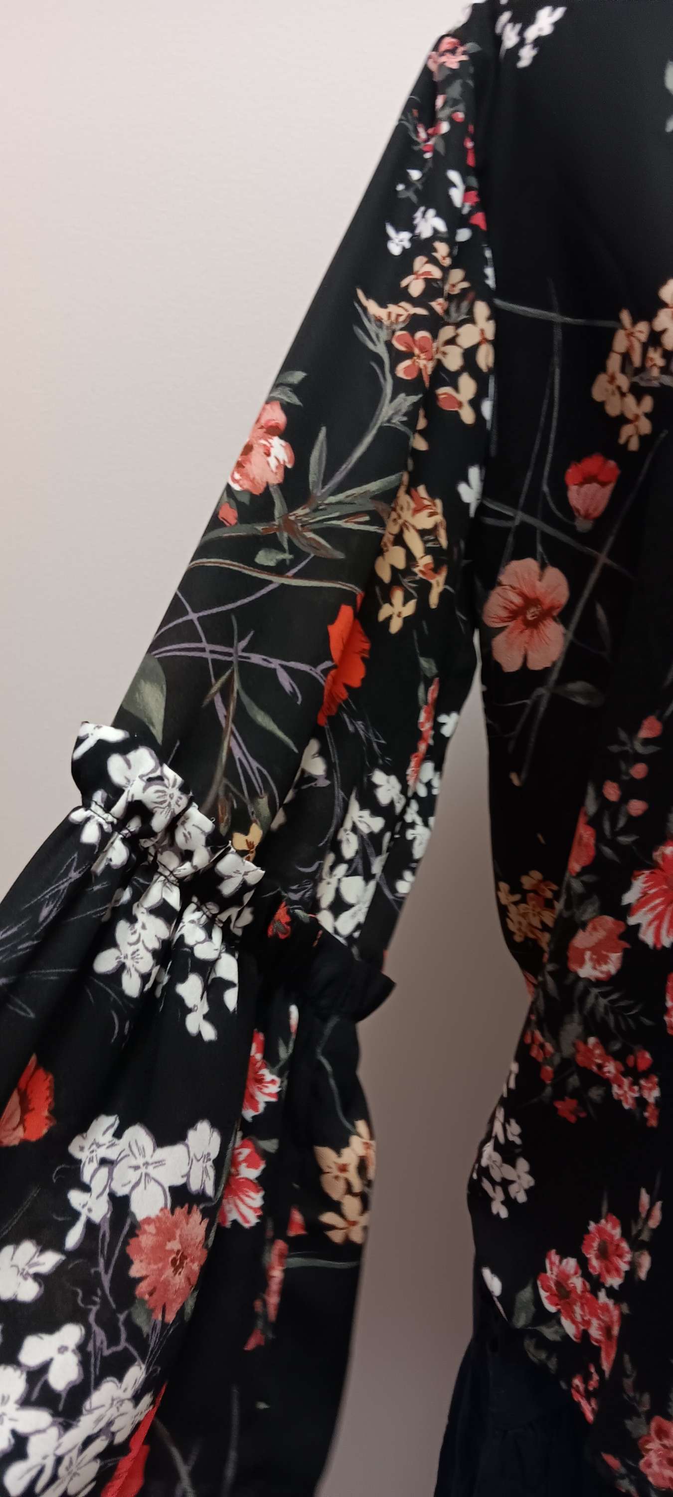 Black floral Sweet rain blouse size XL image 4