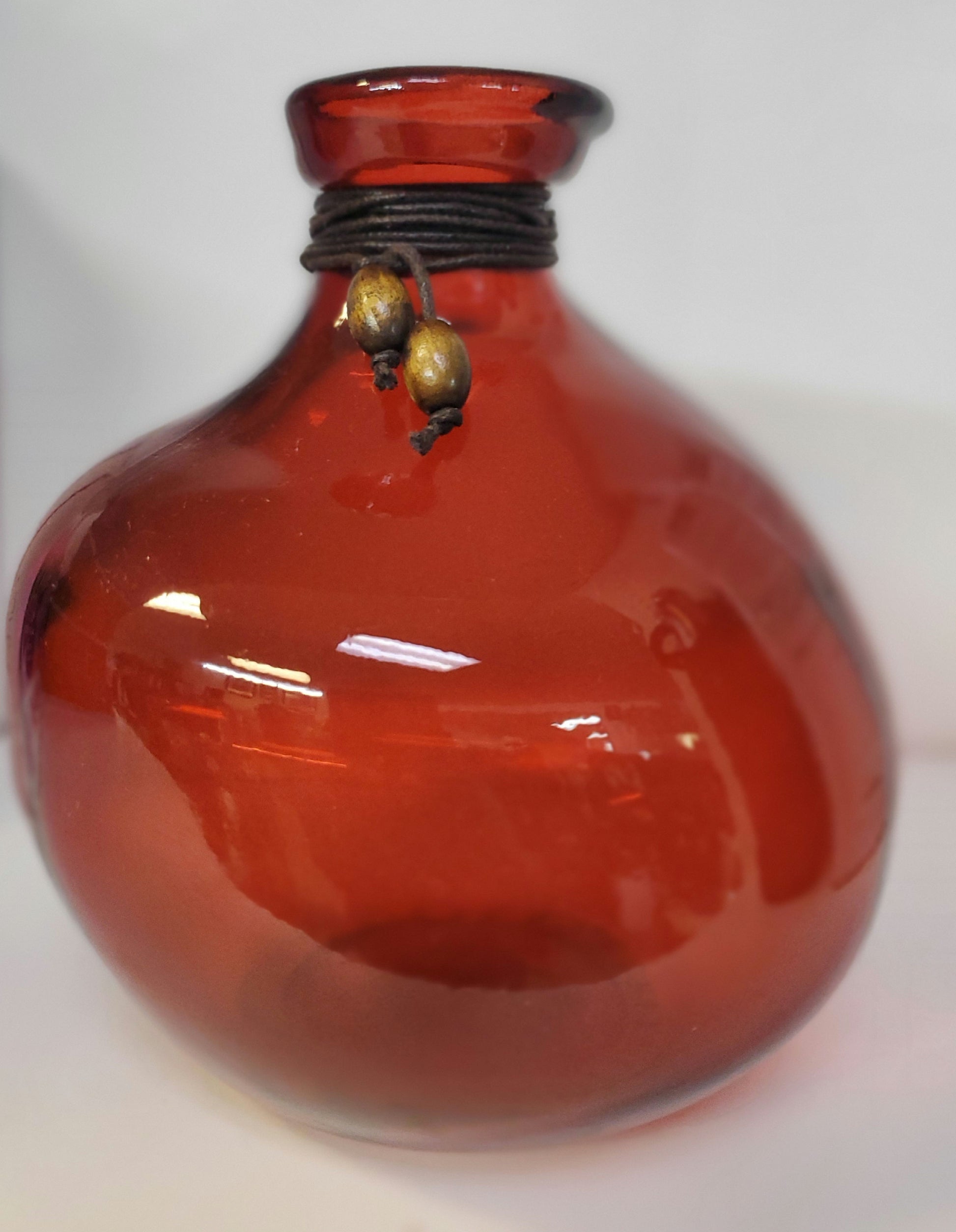 Red hand spun glass decorative vase 7in tall image 3