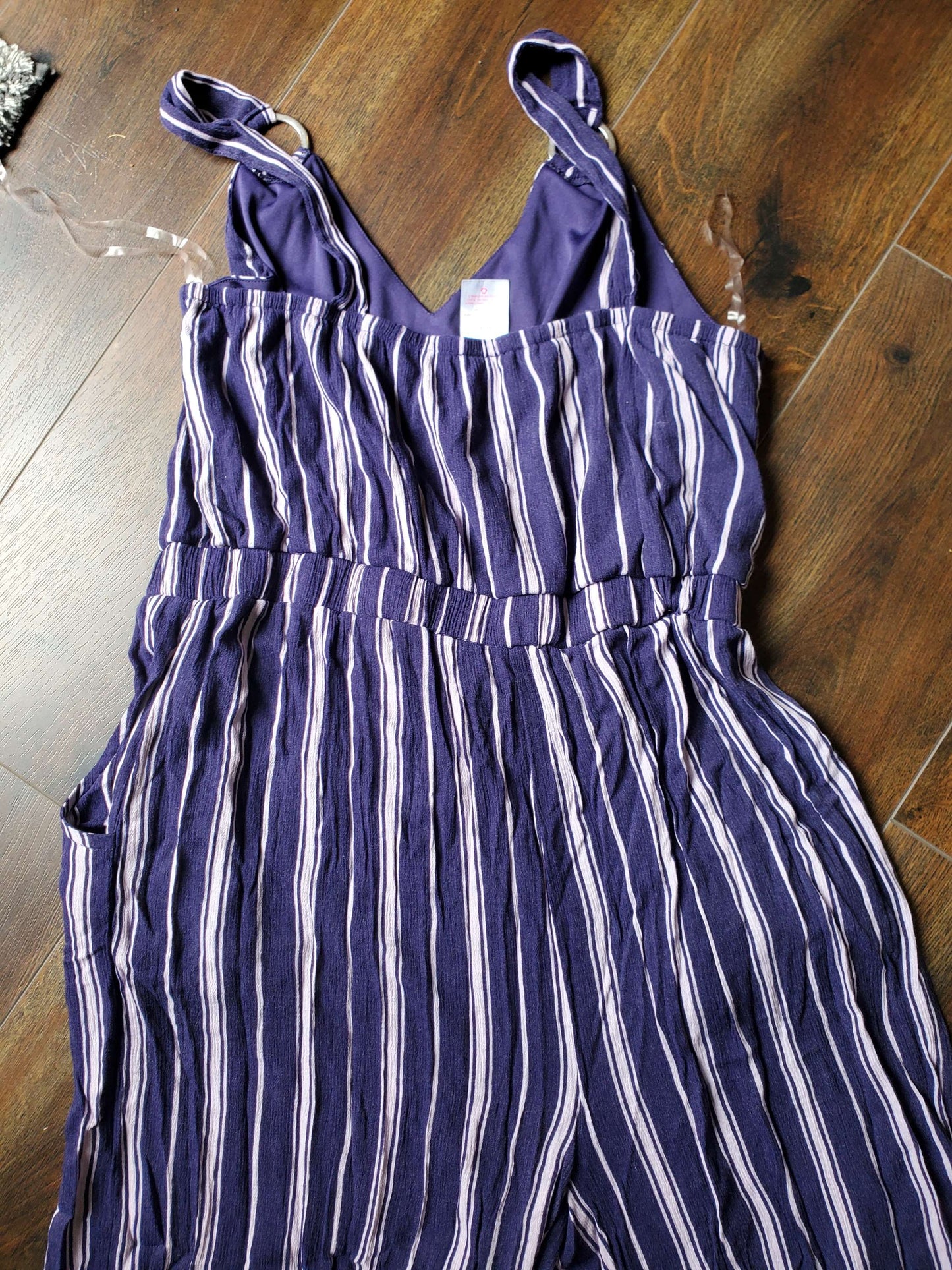 Women all in one romper  size XL image 1