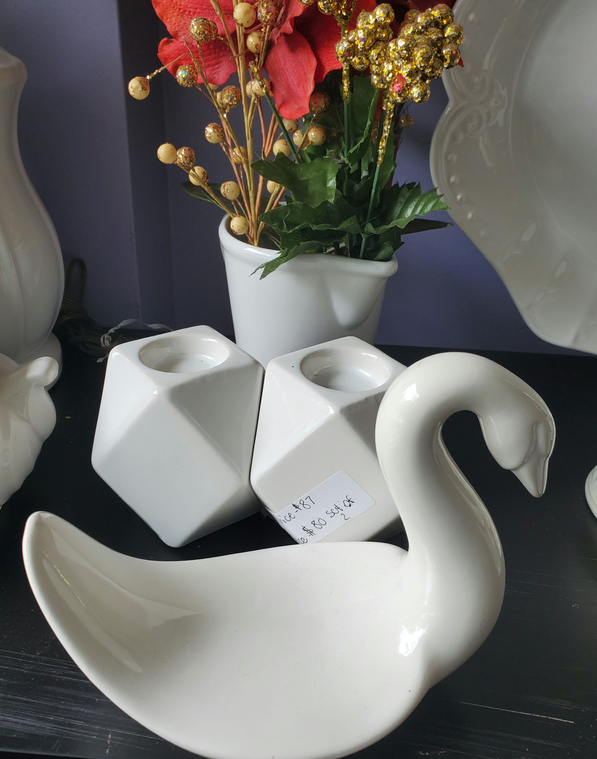 White swan decor image 4