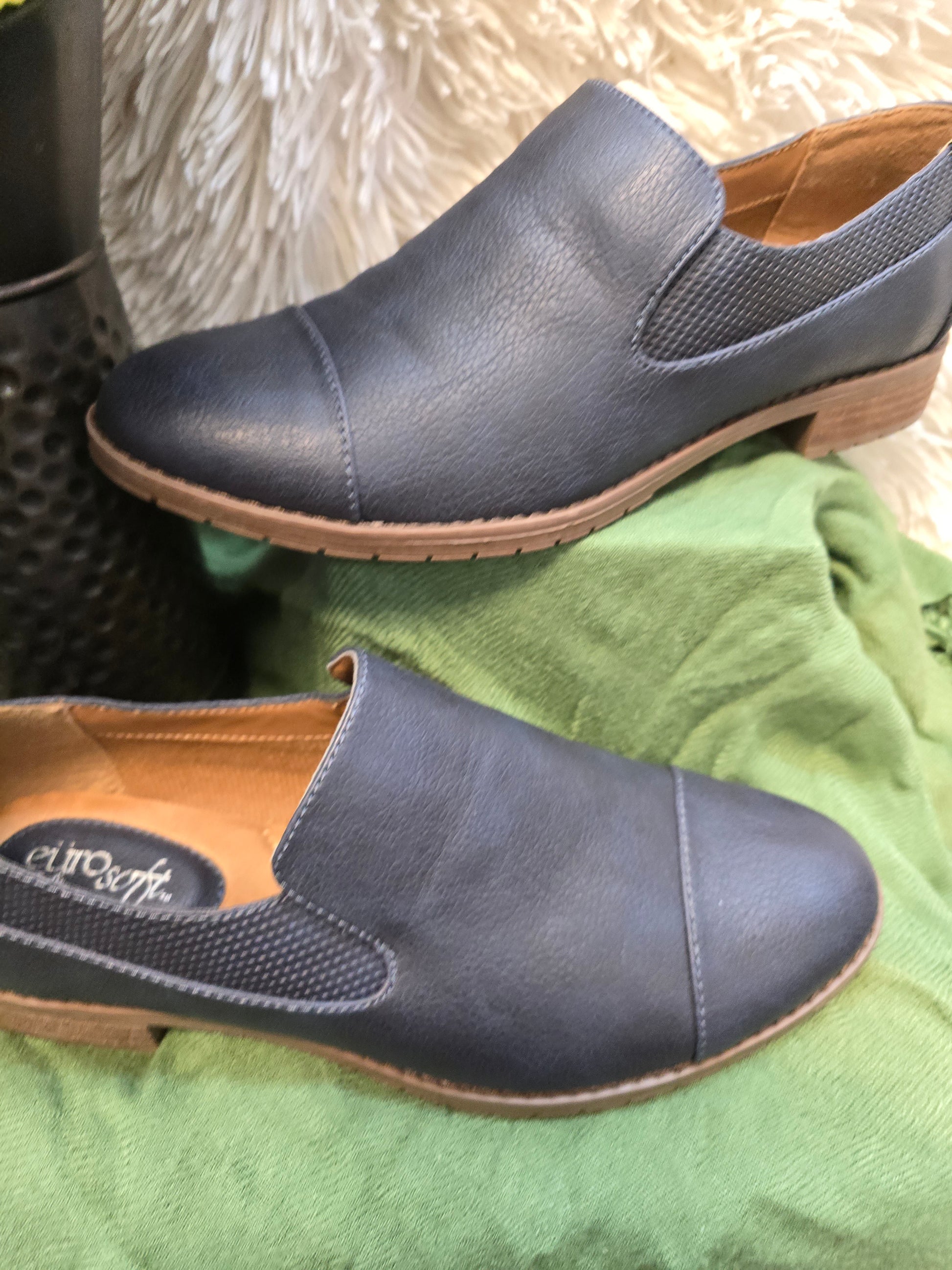 Eurosoft Women’s Waverly Navy Slip On Shoes Size 8.5 US image 7