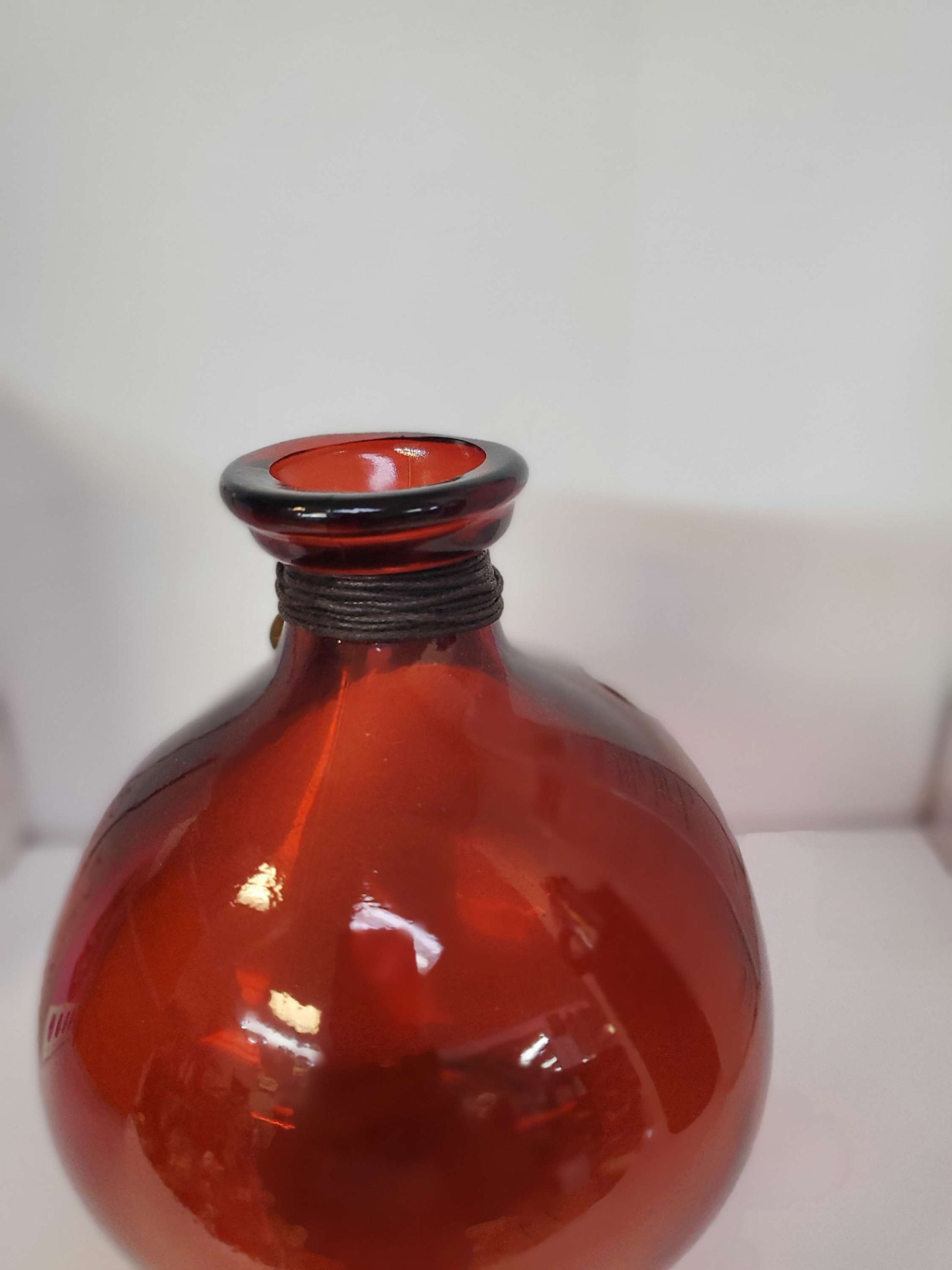 Red hand spun glass decorative vase 7in tall image 1