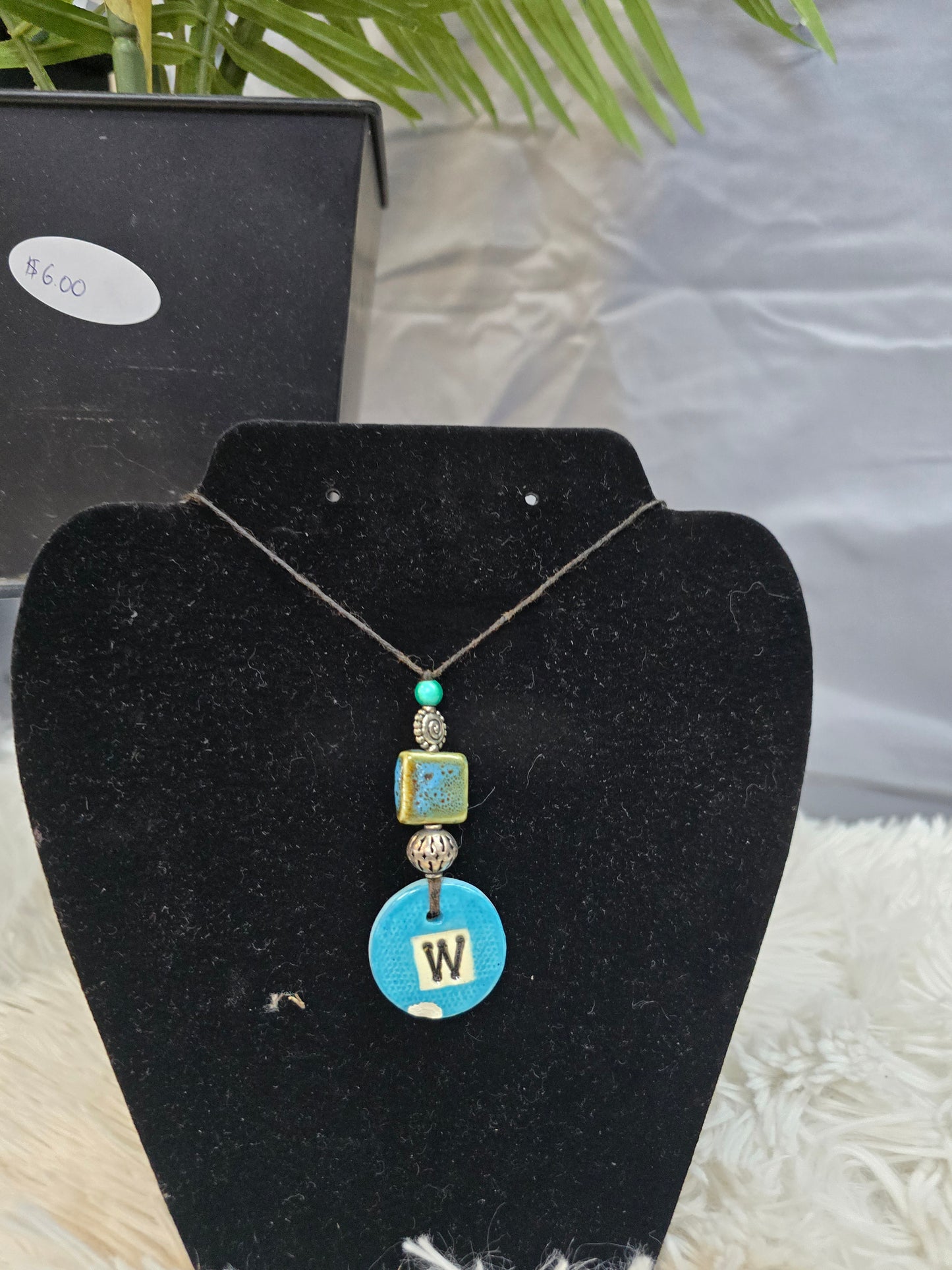 Stone and wax necklace  image 6