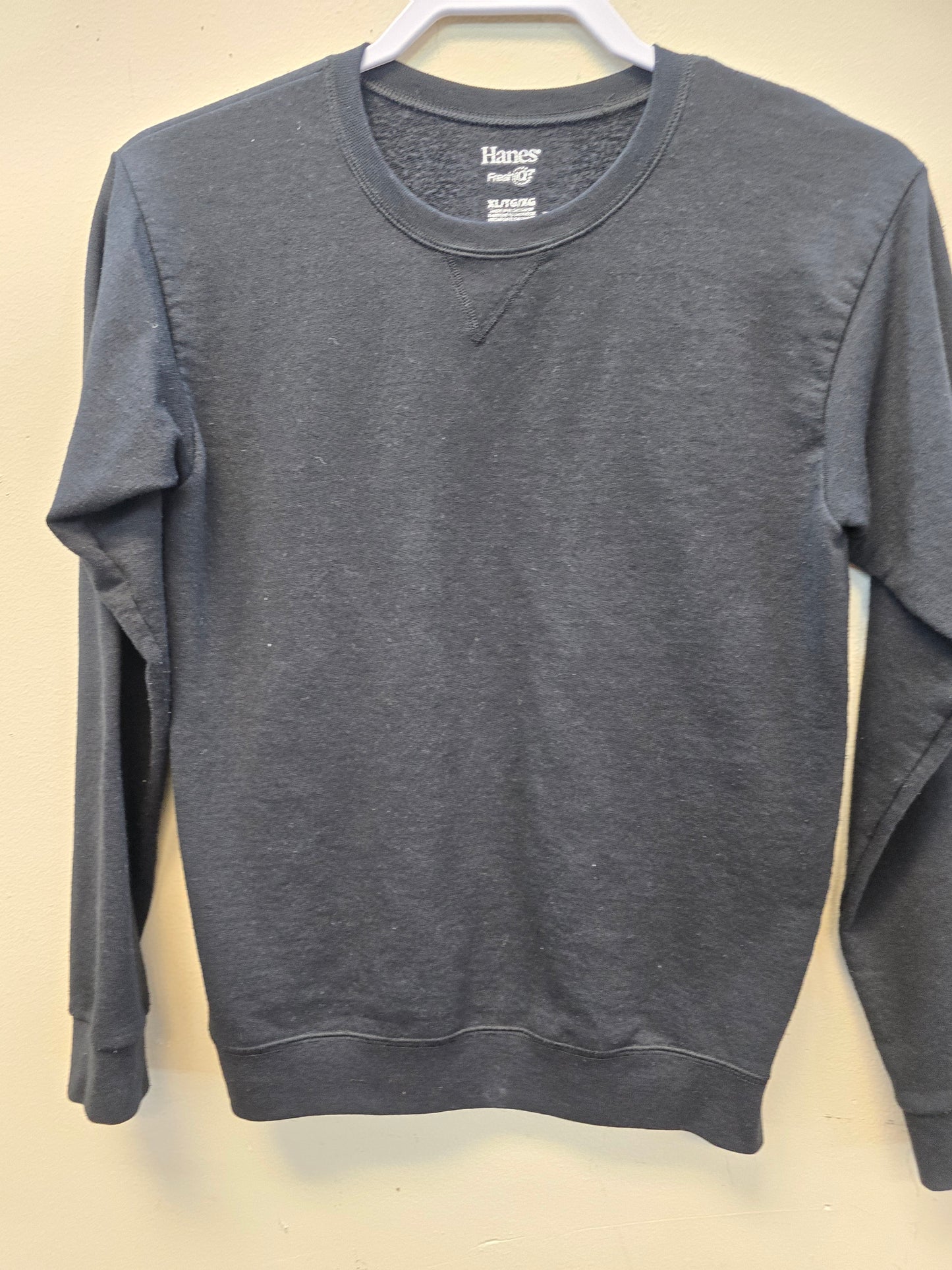 Boy sweater XL image 0