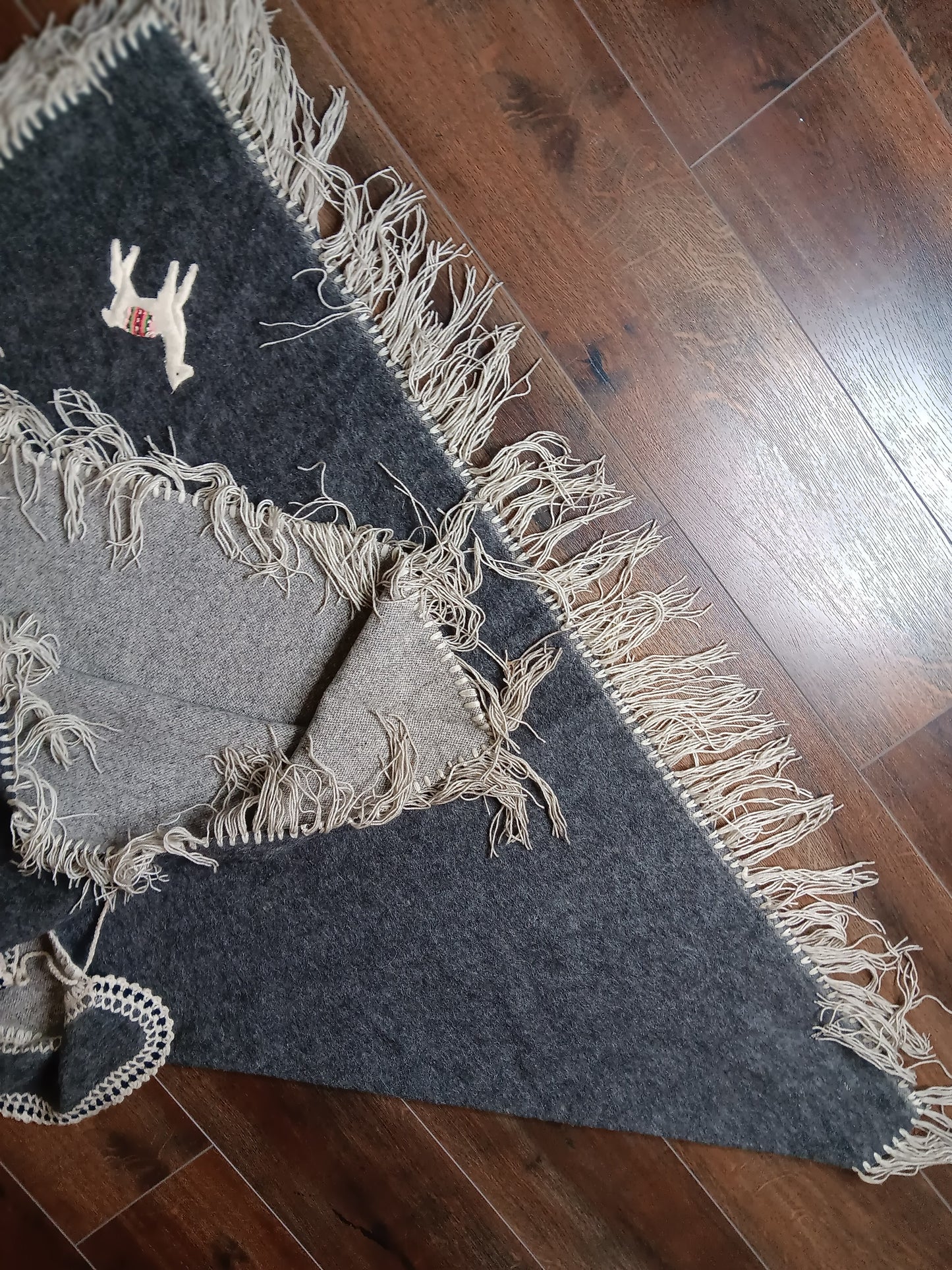 Alpaca dark gray poncho image 8