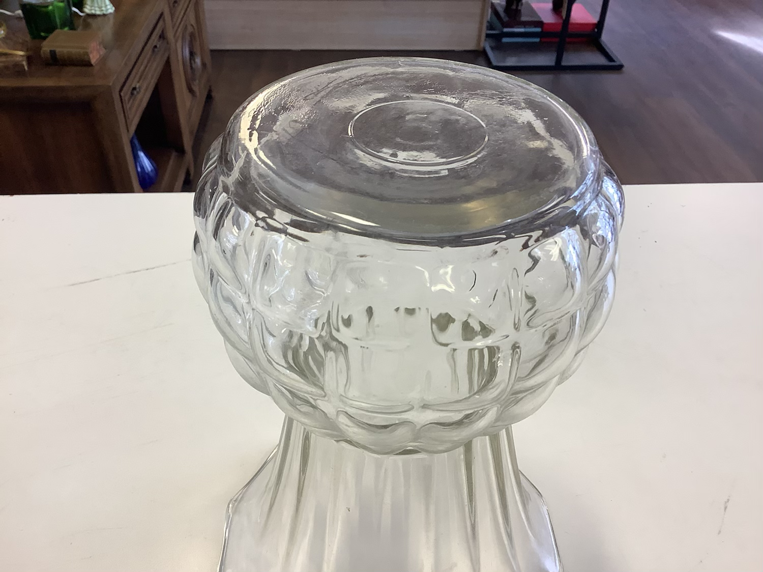 Large bud pineapple shaped clear glass vase image 2