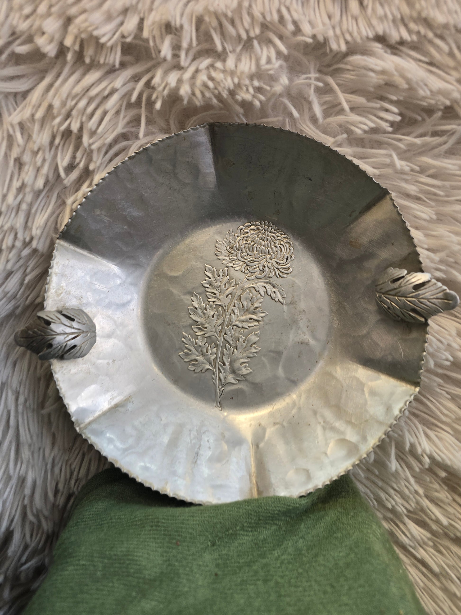 Trade Continental Silverlook Hand Wrought 566 Mum Oval Bread Tray Hammered image 2