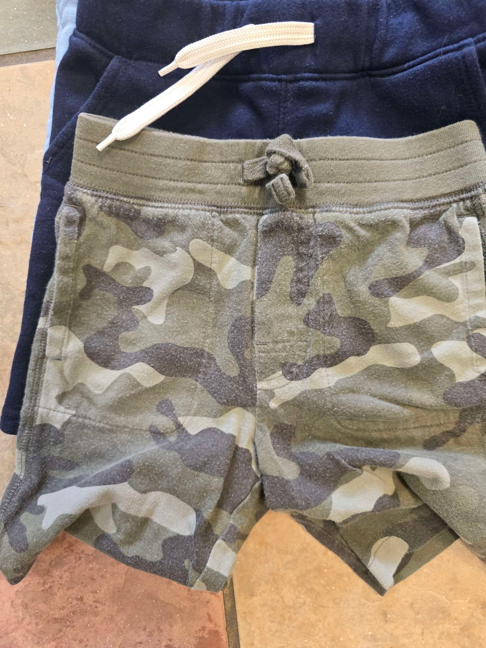 Boy 4t shorts bundle image 1