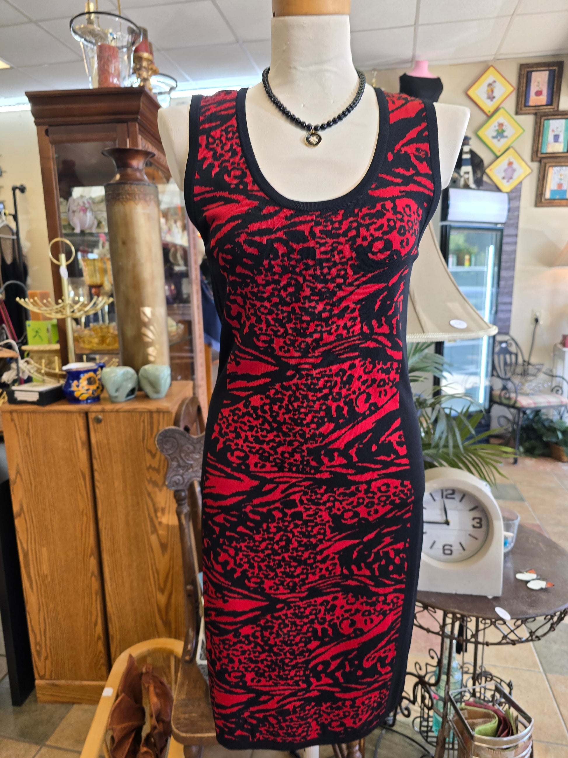 Black and red stretch dress size M image 5