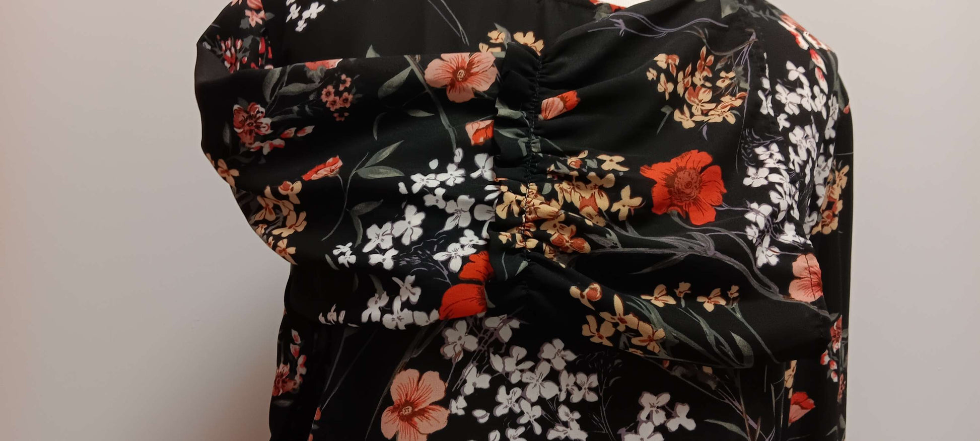 Black floral Sweet rain blouse size XL image 2