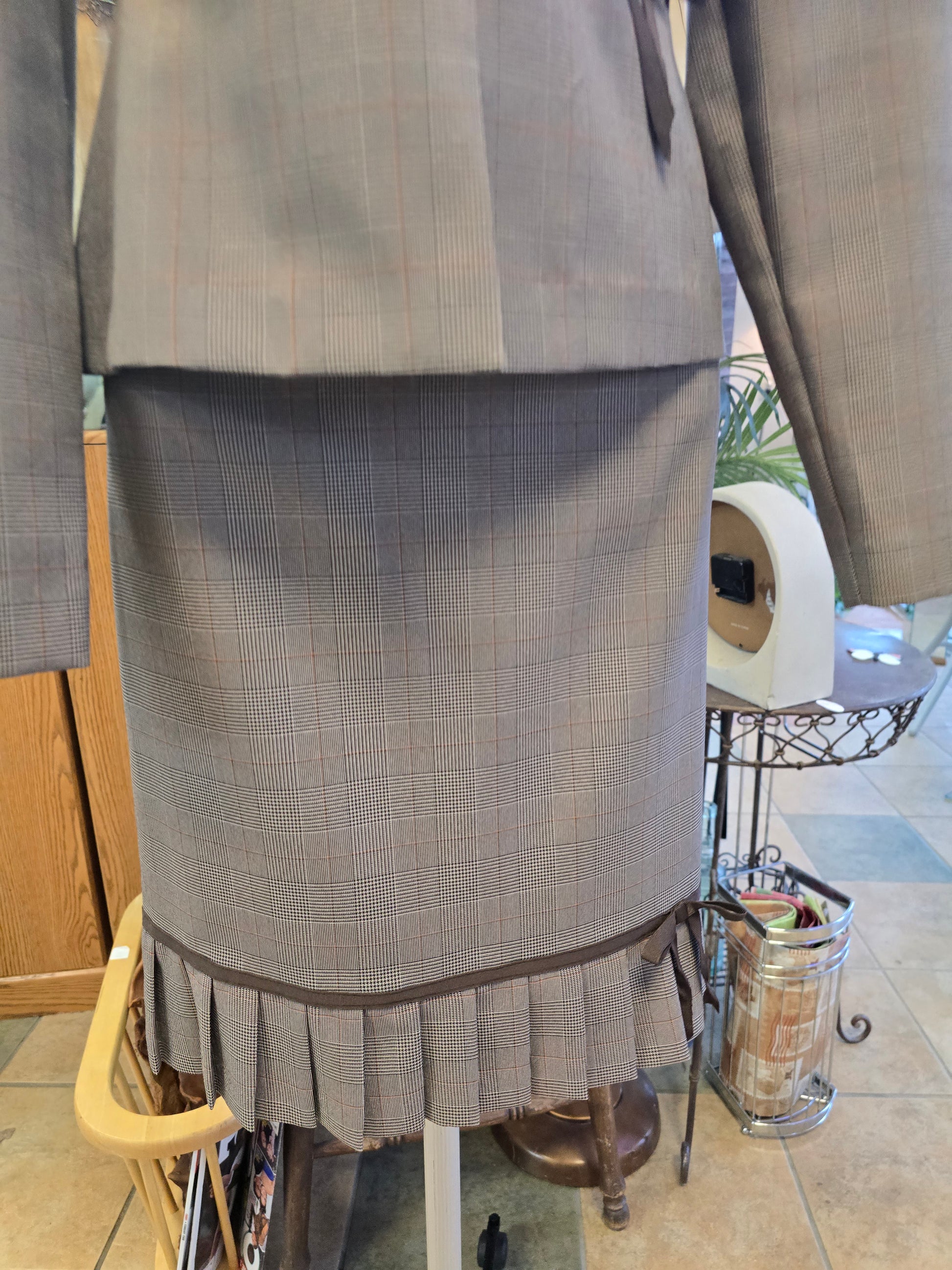 Sweet 2 piece suite size M image 5