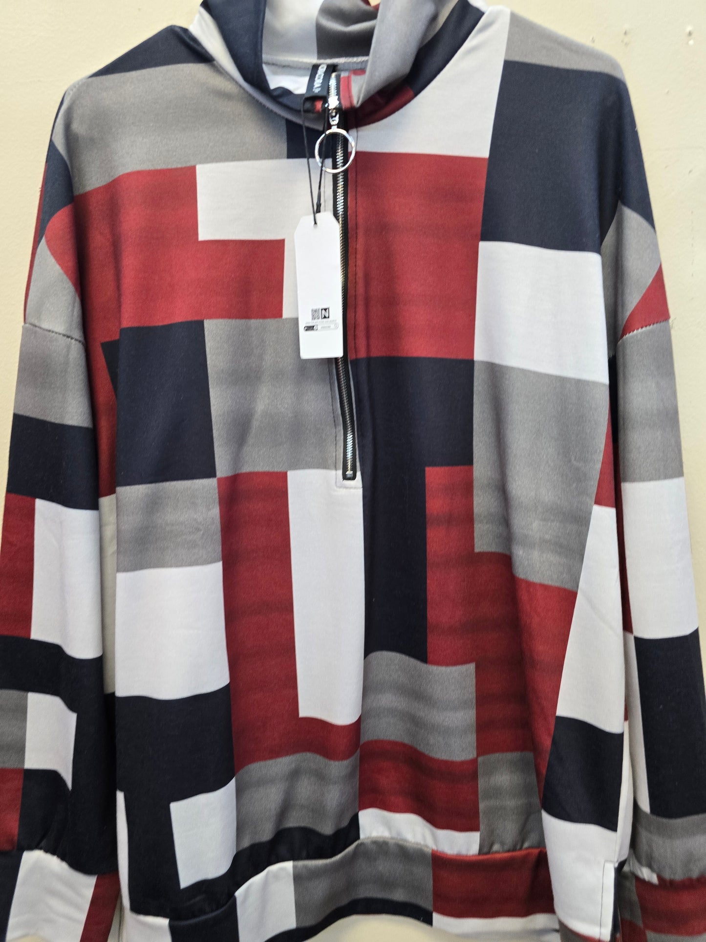 Long sleeve shirt image 3