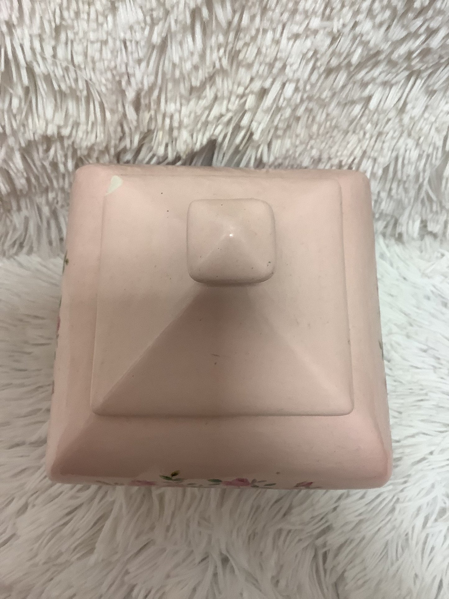 Pink rose container image 1
