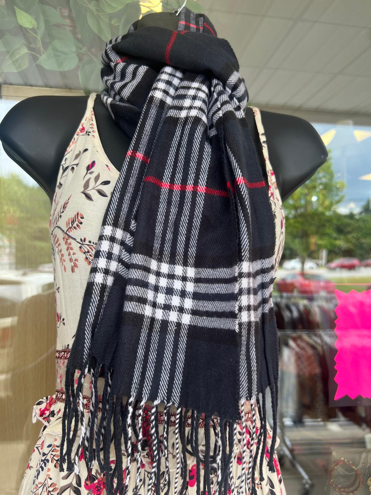 Statement scarf image 0