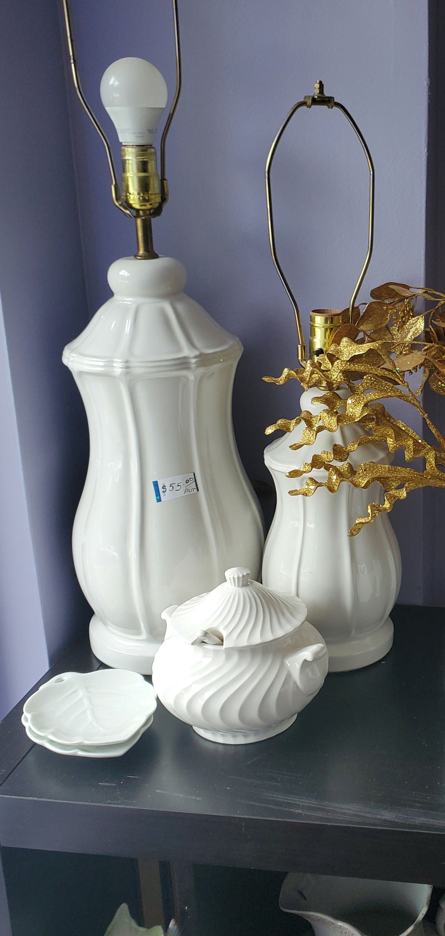 Pair white lamps image 3