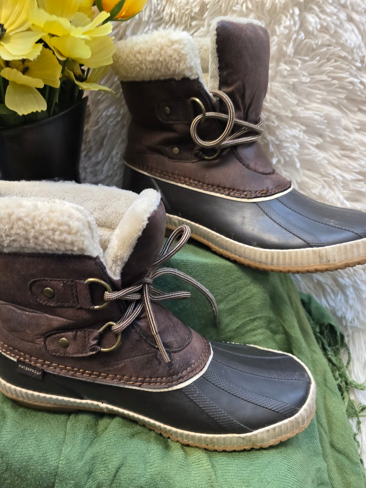 JB waterproof duck boots size 8.5 image 0