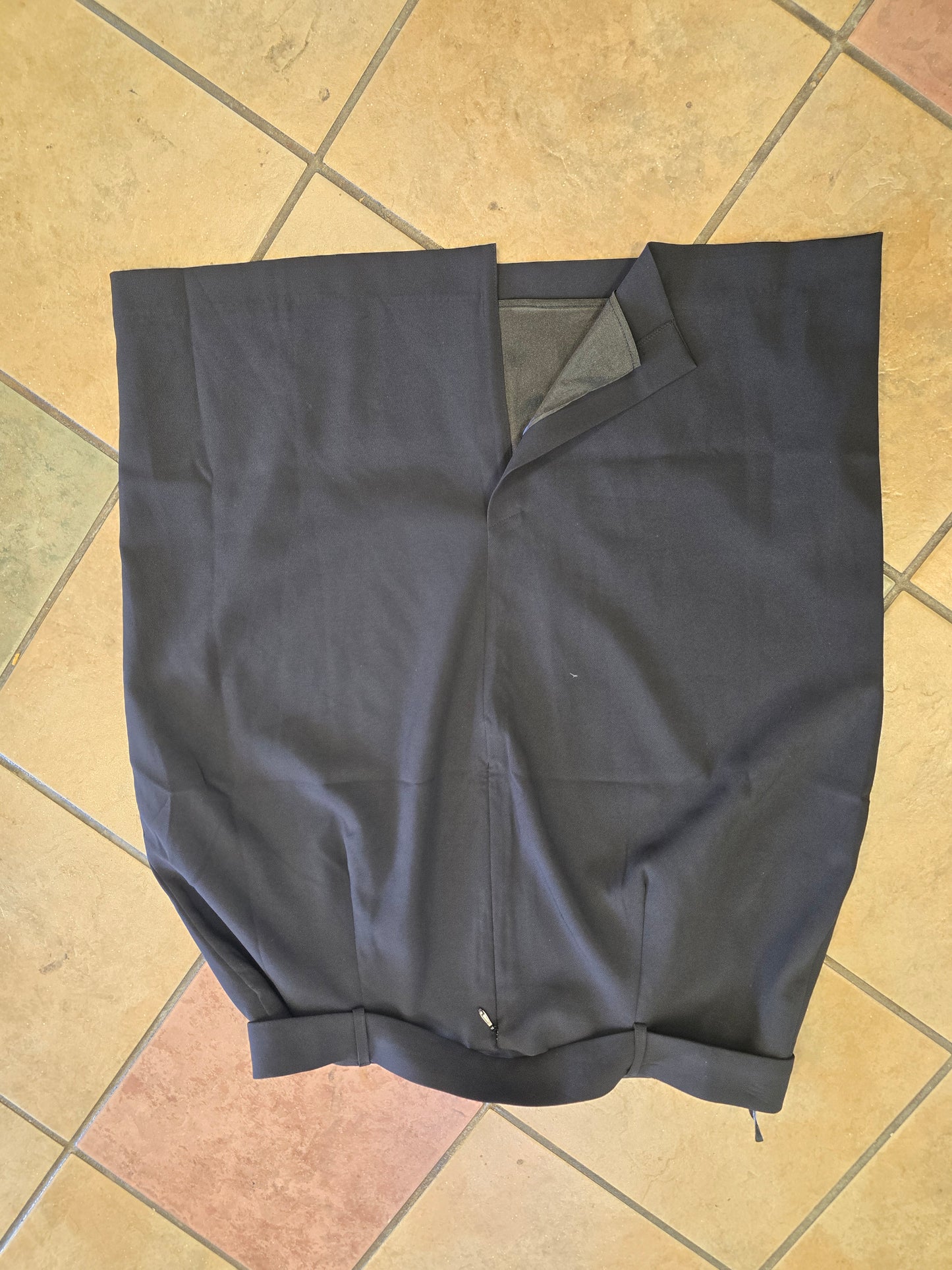 City Chic black skirt size 22 image 5