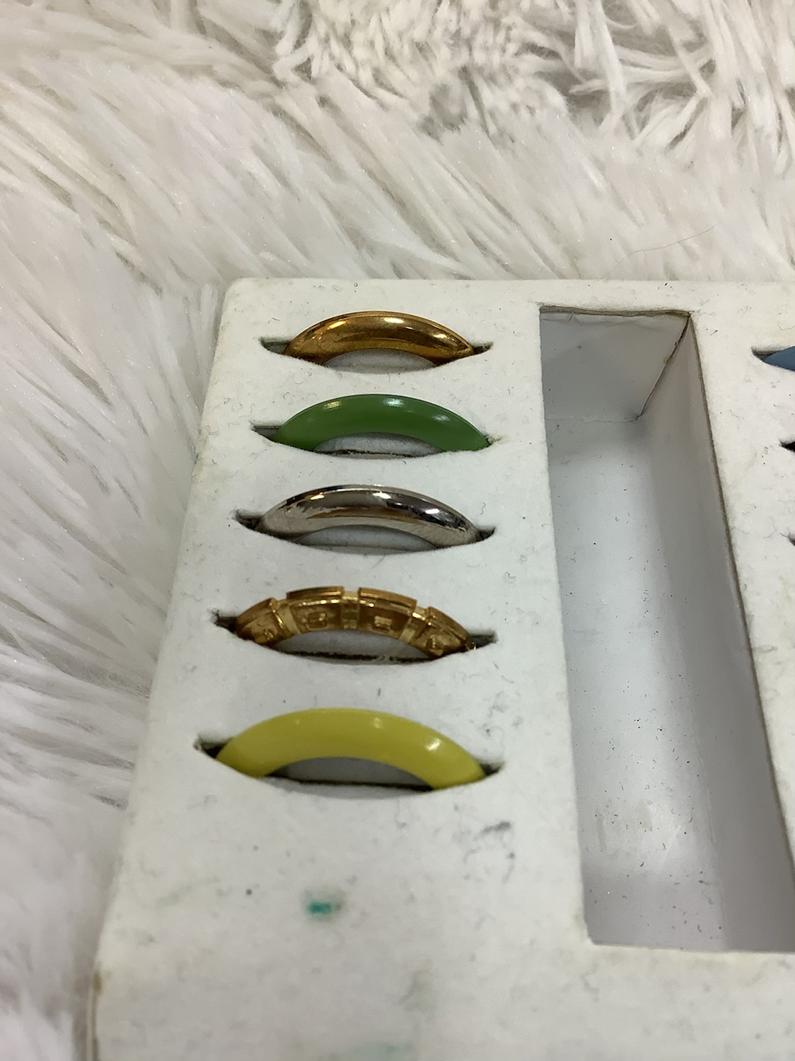Watch set bands and rim covers image 7