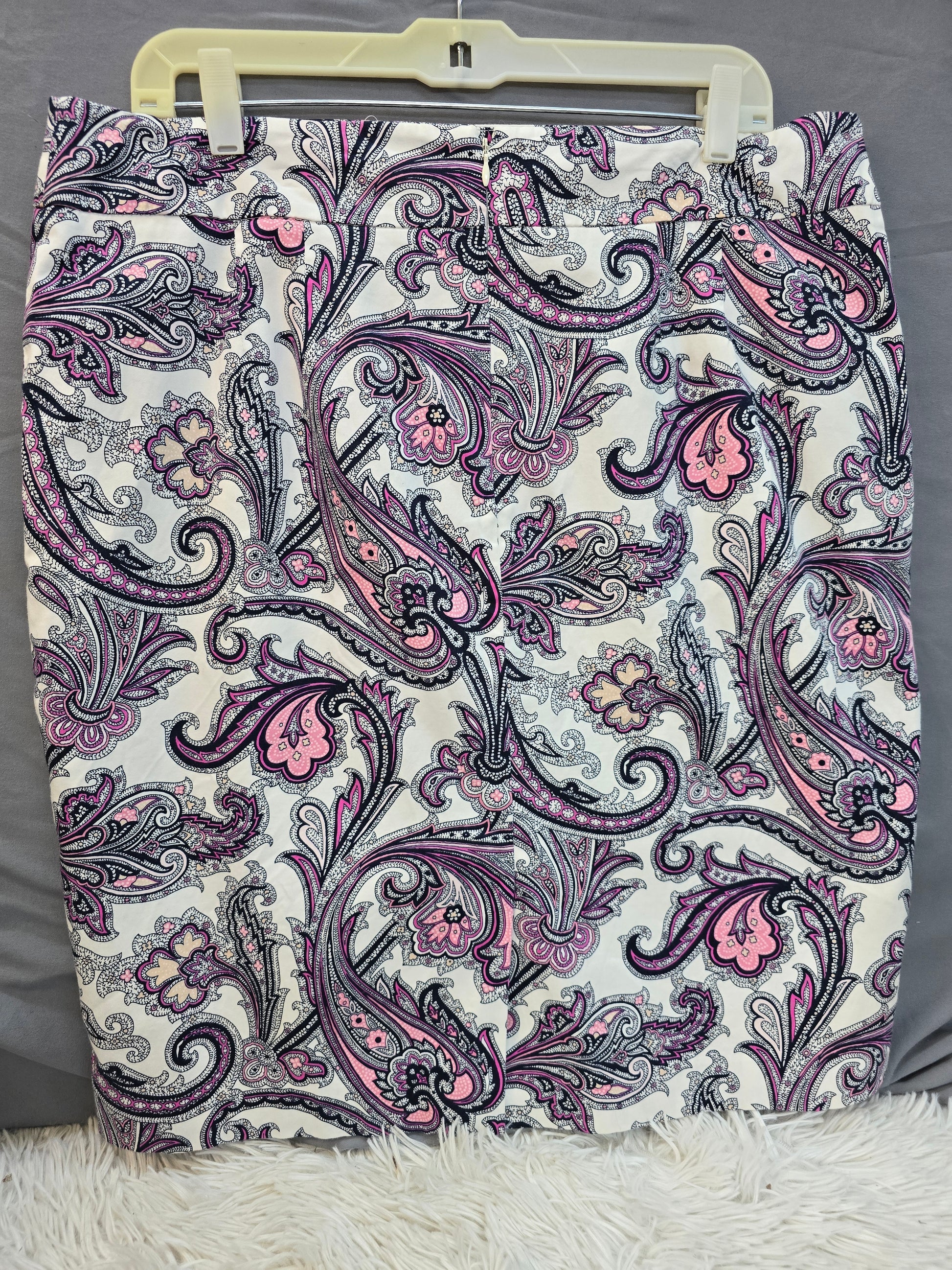 Ann Taylor floral skirt size 16 image 2