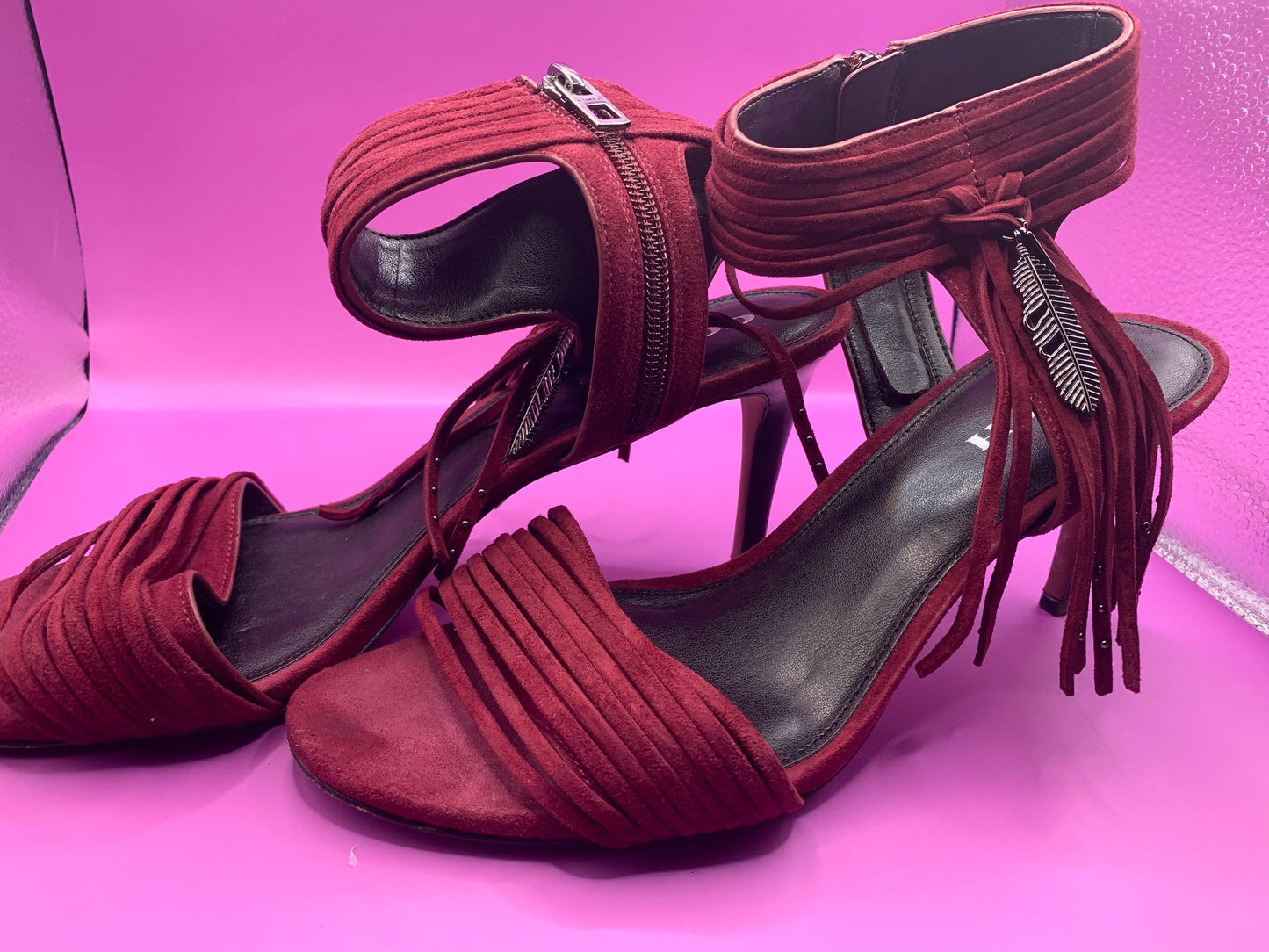 Coach slipper, Authentic coach burgundy heel slipper ( size 11B) image 3