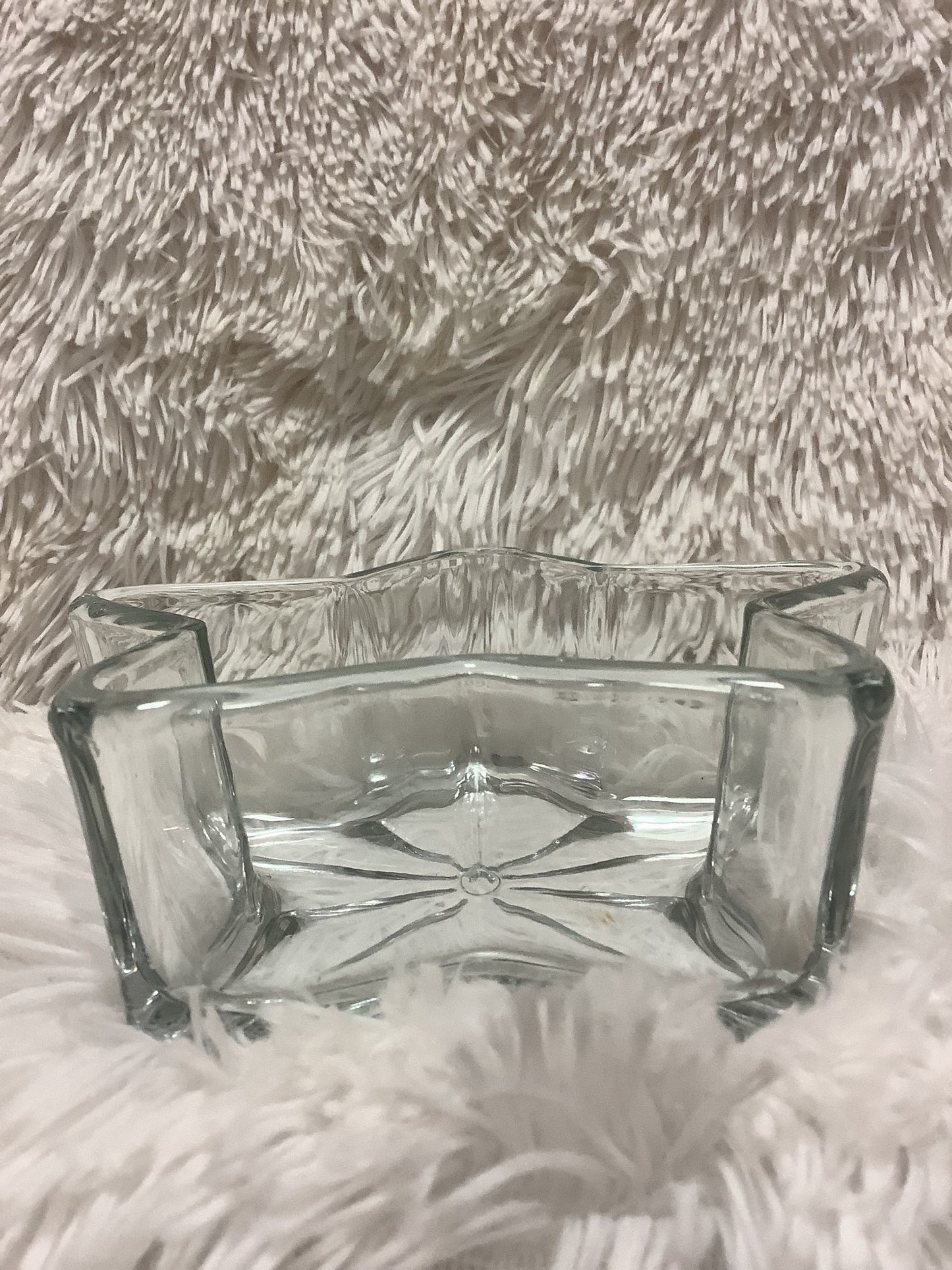 Star shaped bowl image 3