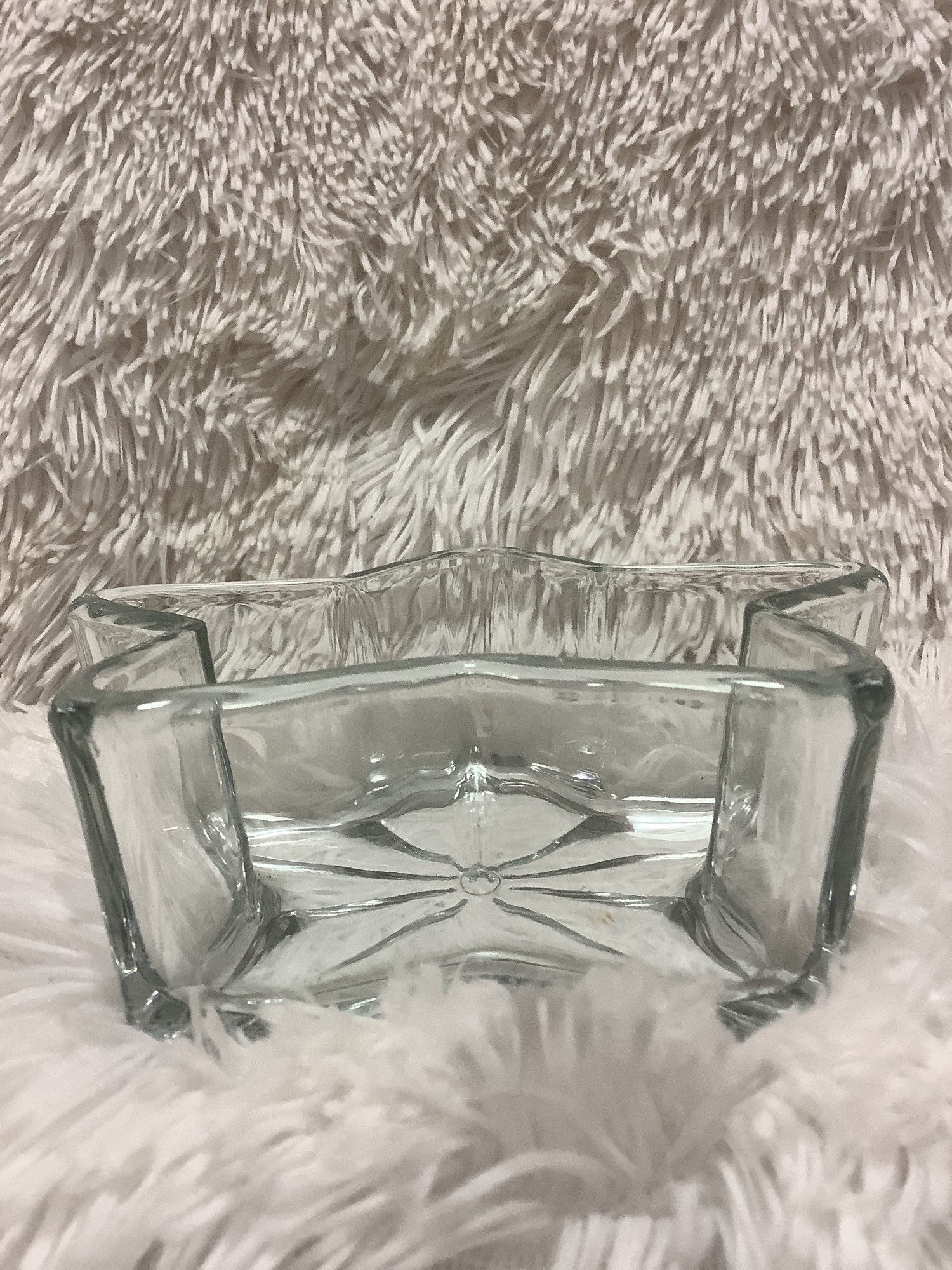 Star shaped bowl image 3