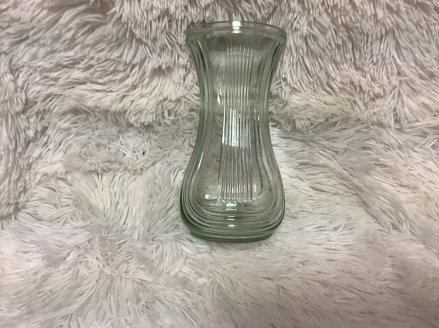 8.5 inch clear glass vase image 0
