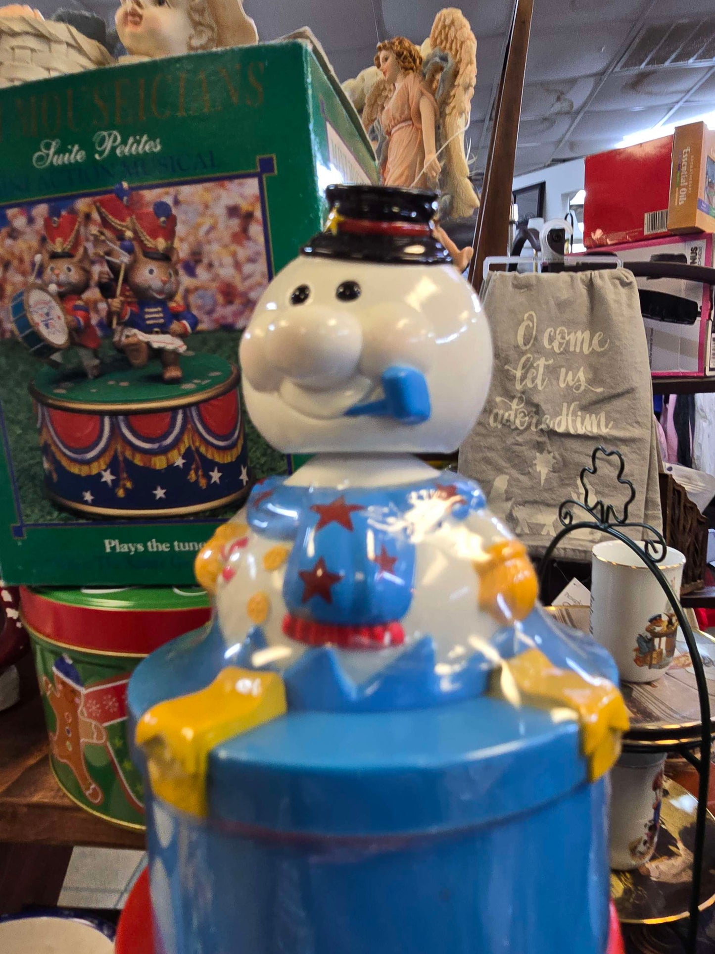 Bubble head Christmas box image 0