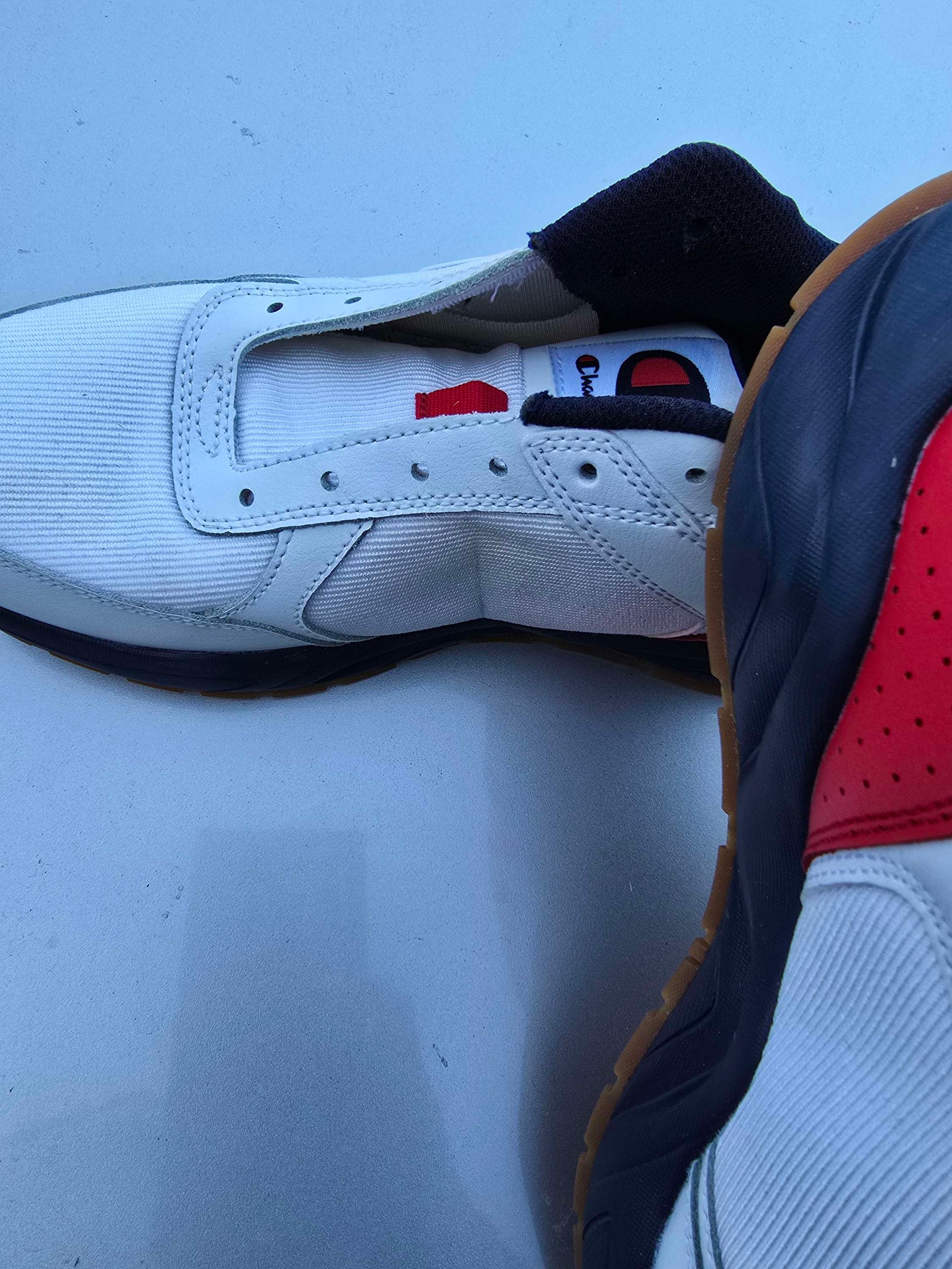 Champion classic sneaker size 7y image 3
