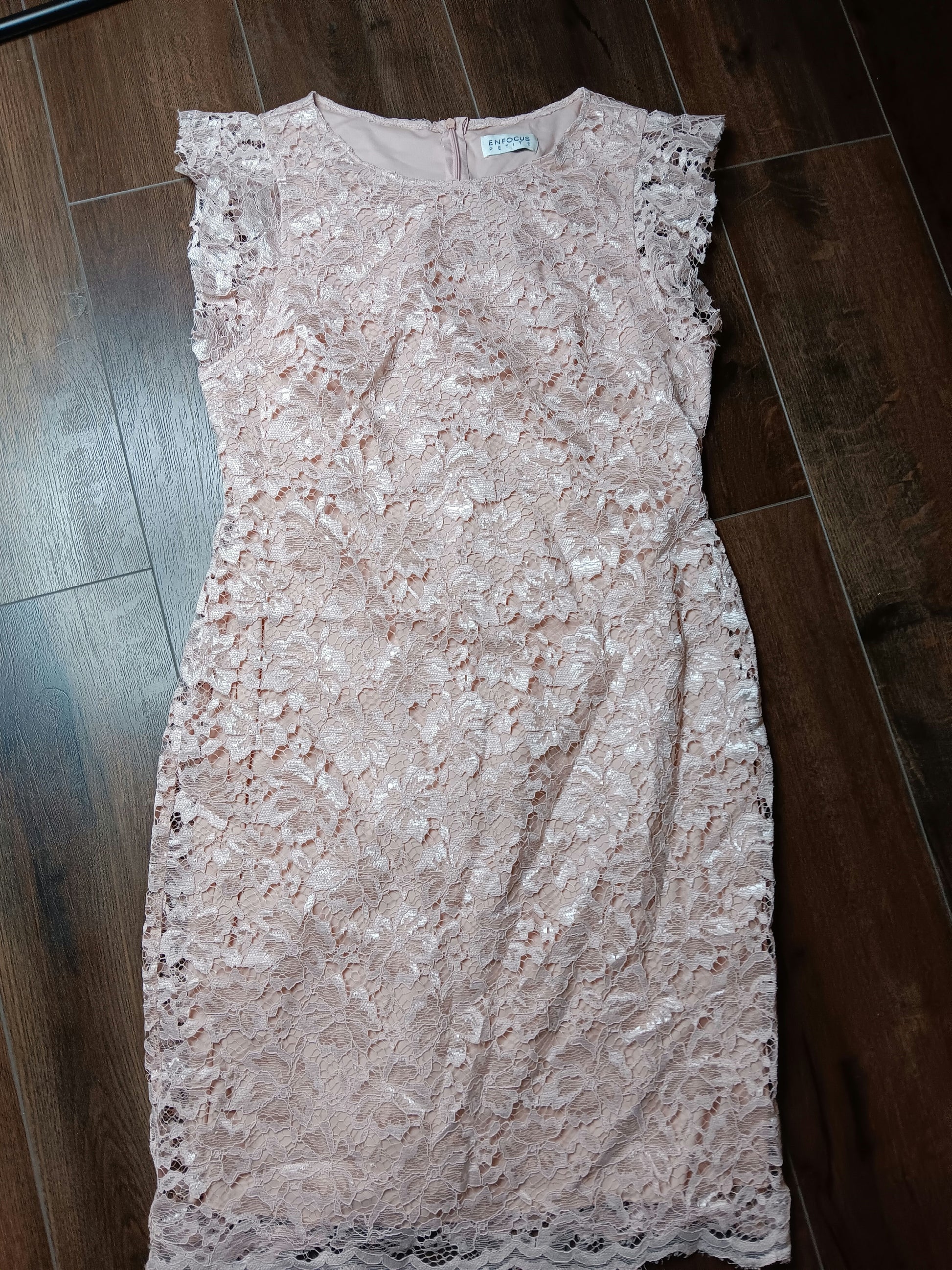 Pink lace dress size 12 image 2