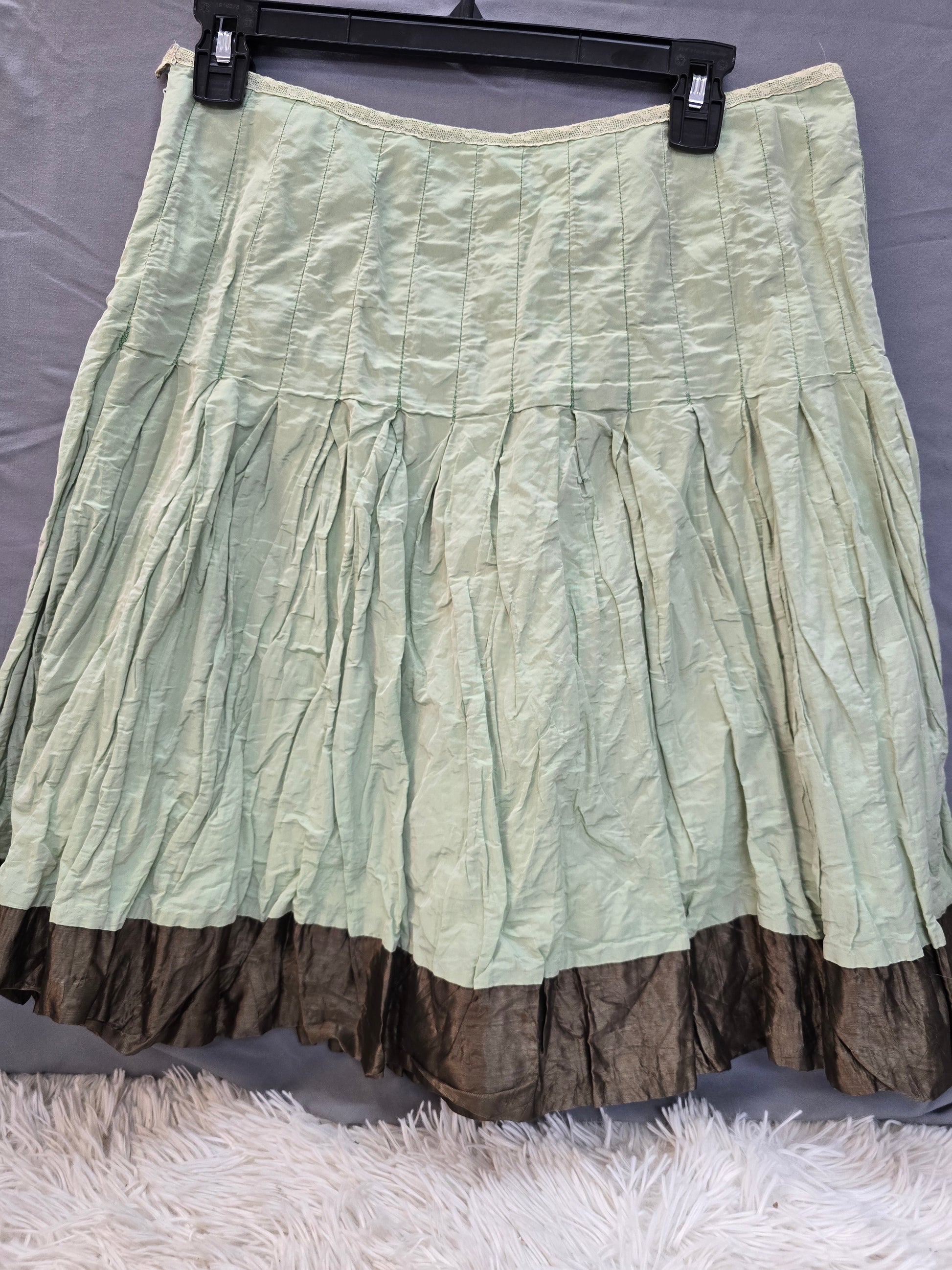 Green and brown above knee skirt size 10 image 2