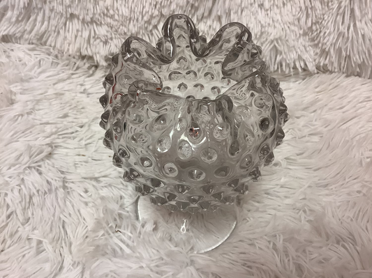 Handkerchief textured wine glass image 1