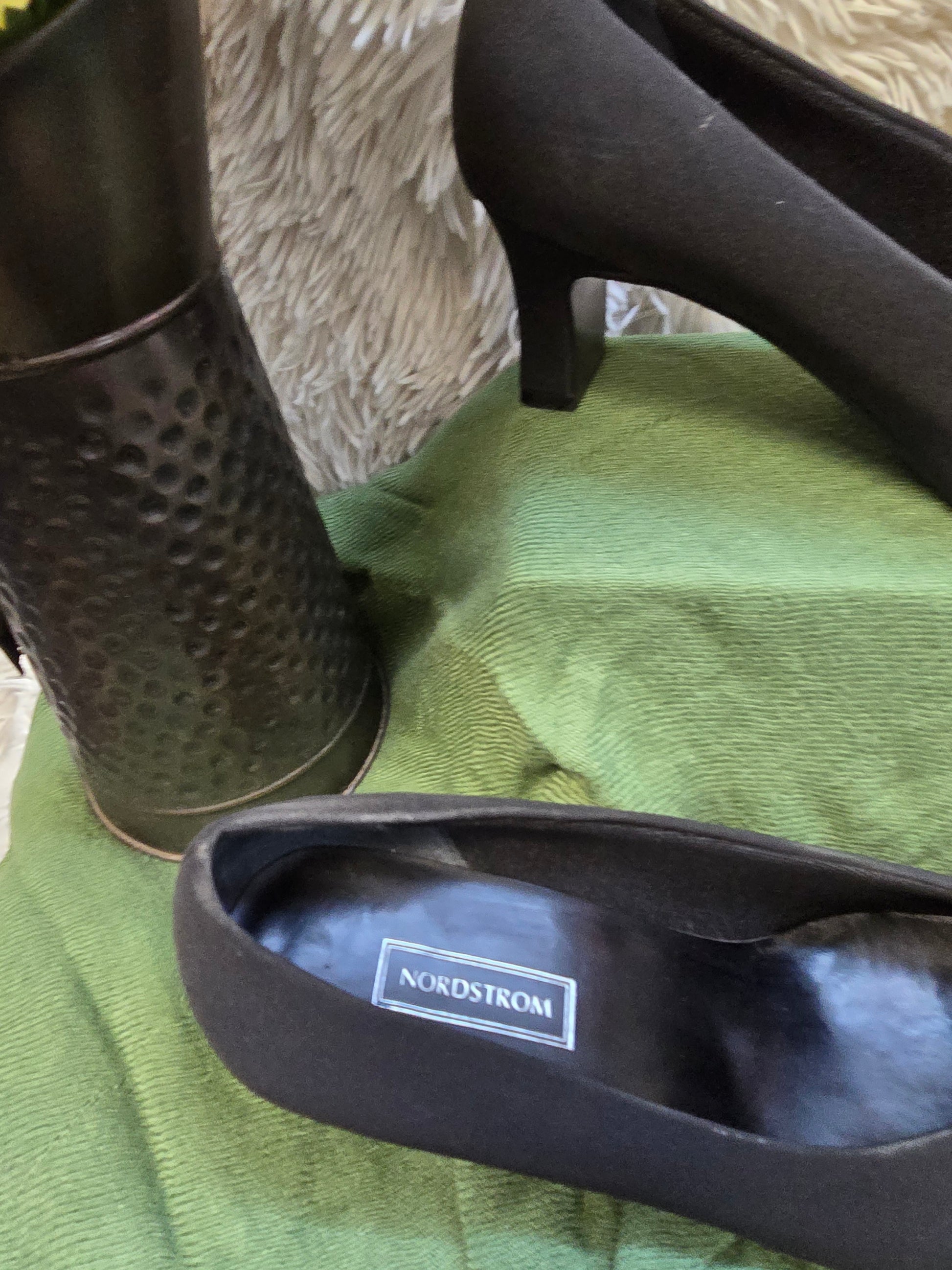 Nordstrom black shoe size 7w image 4