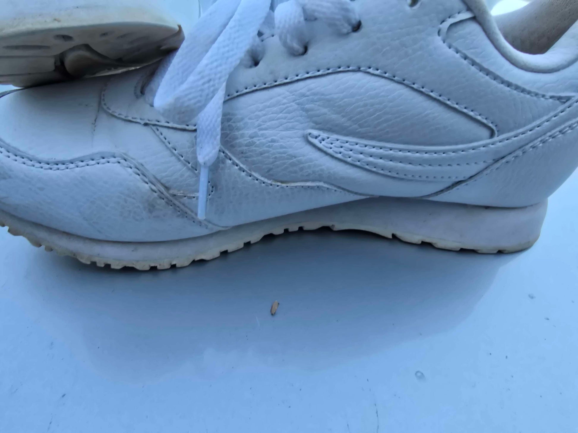 Classic Fila size 6 image 3