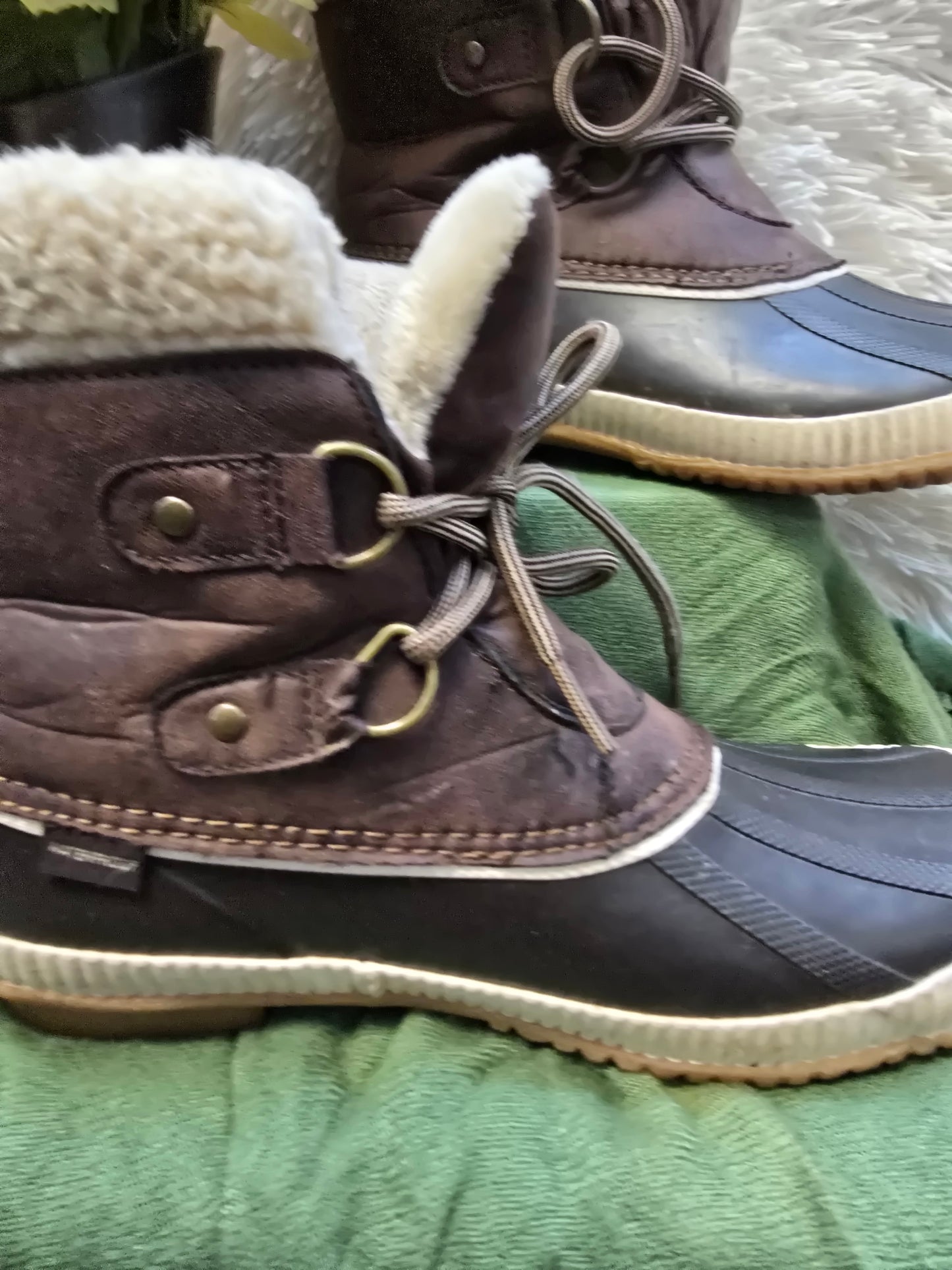 JB waterproof duck boots size 8.5 image 2
