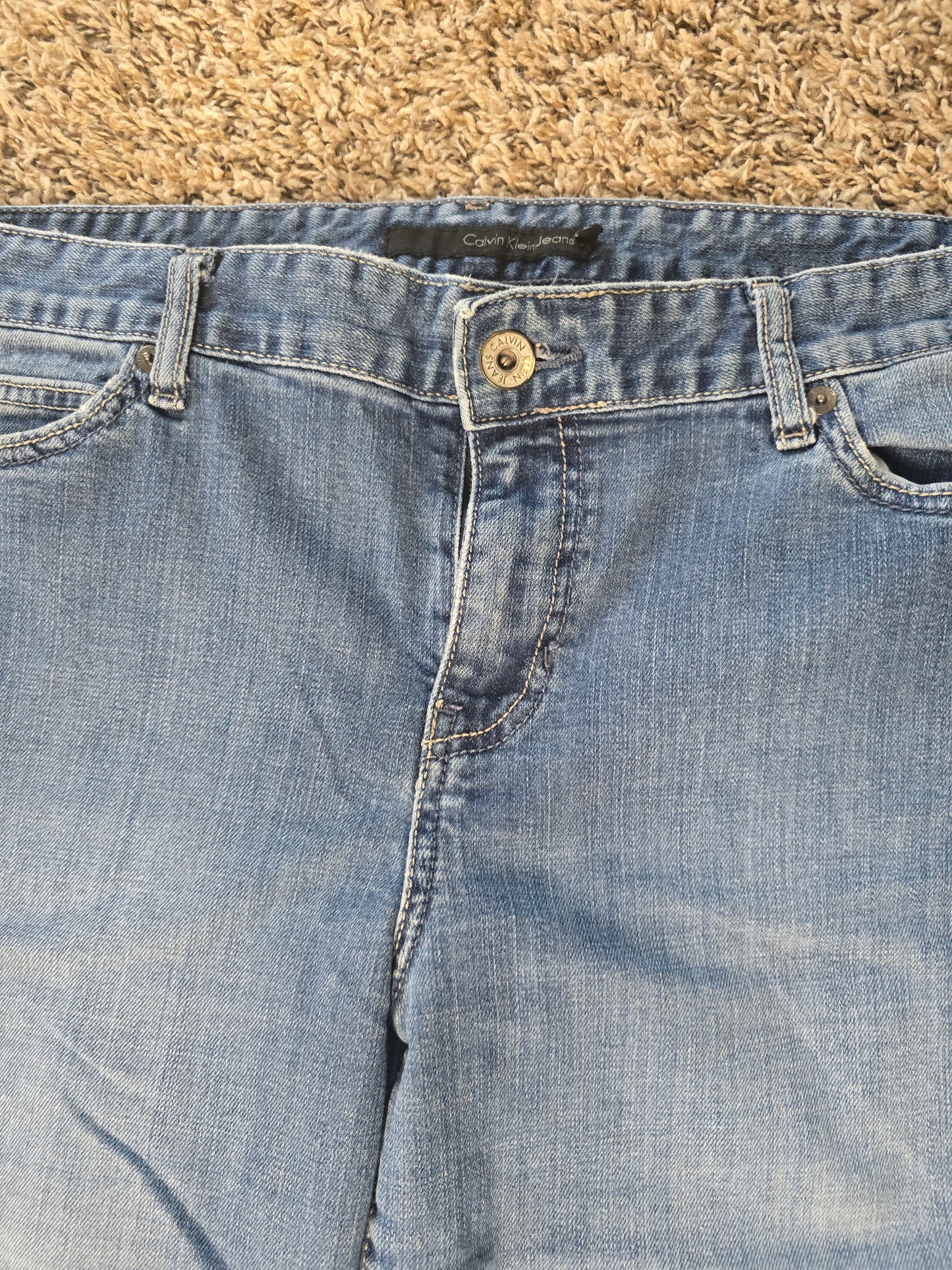 Calvin Klein Women’s Jeans Size 33/16 Light Wash Straight Leg Stretch Denim image 4