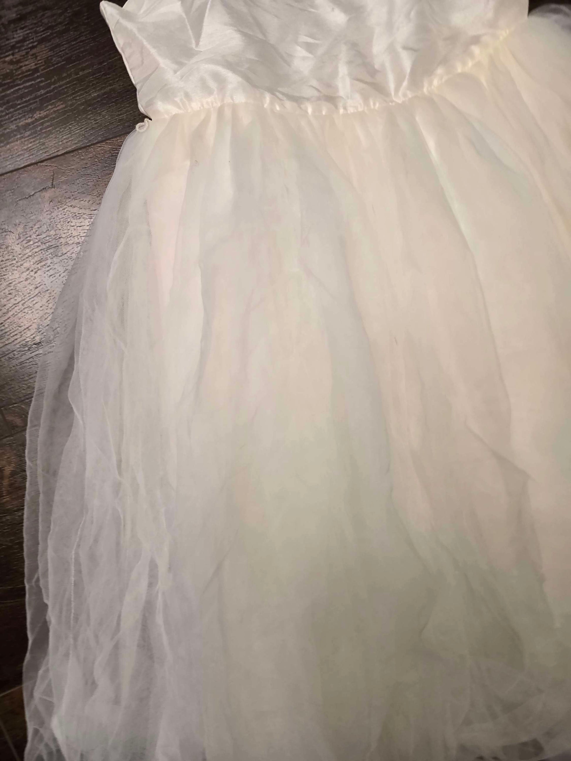 White girl dress size 8 image 3