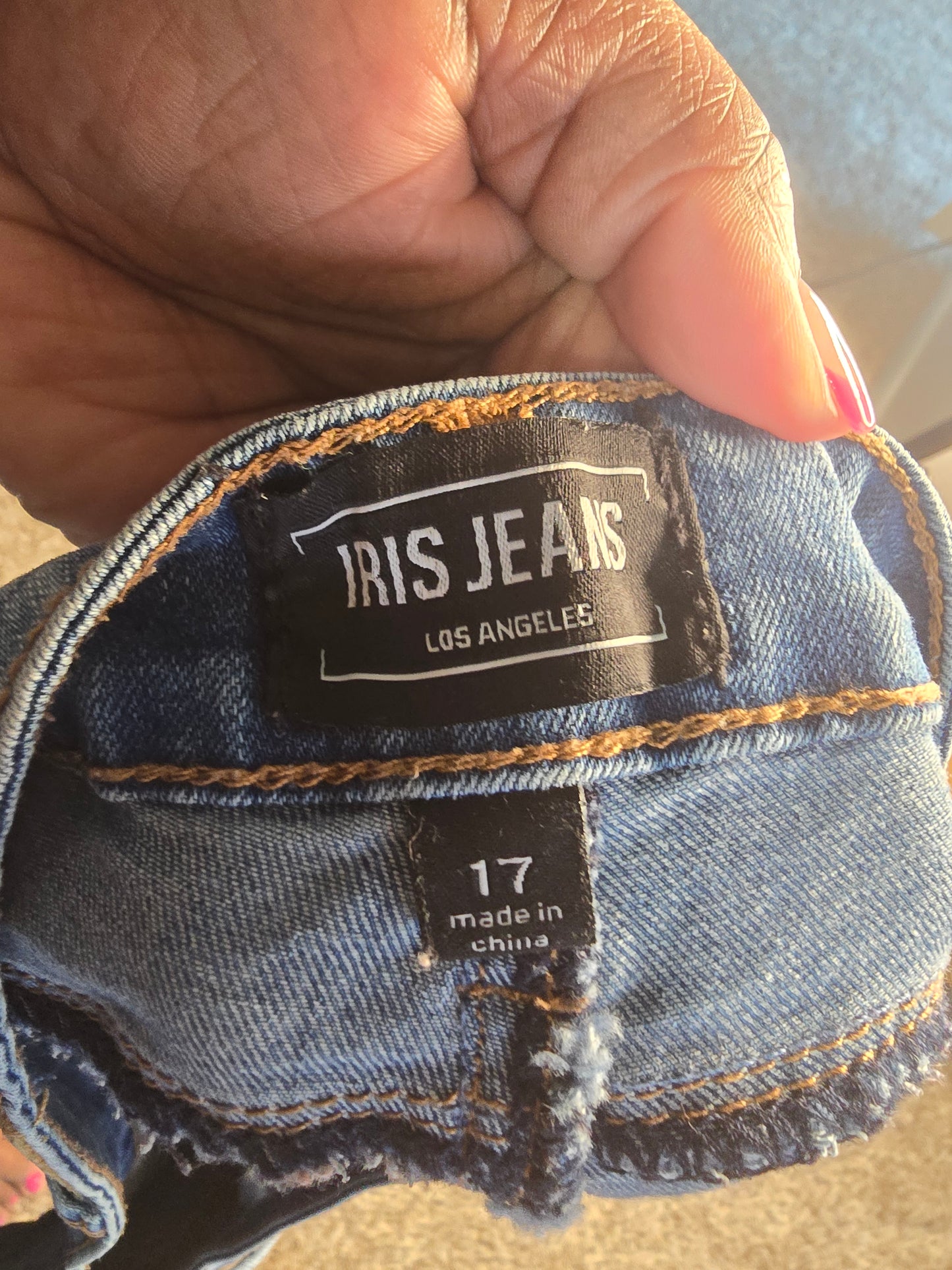 Iris Jeans Los Angeles Light Wash Skinny Jeans – Size 17 image 9