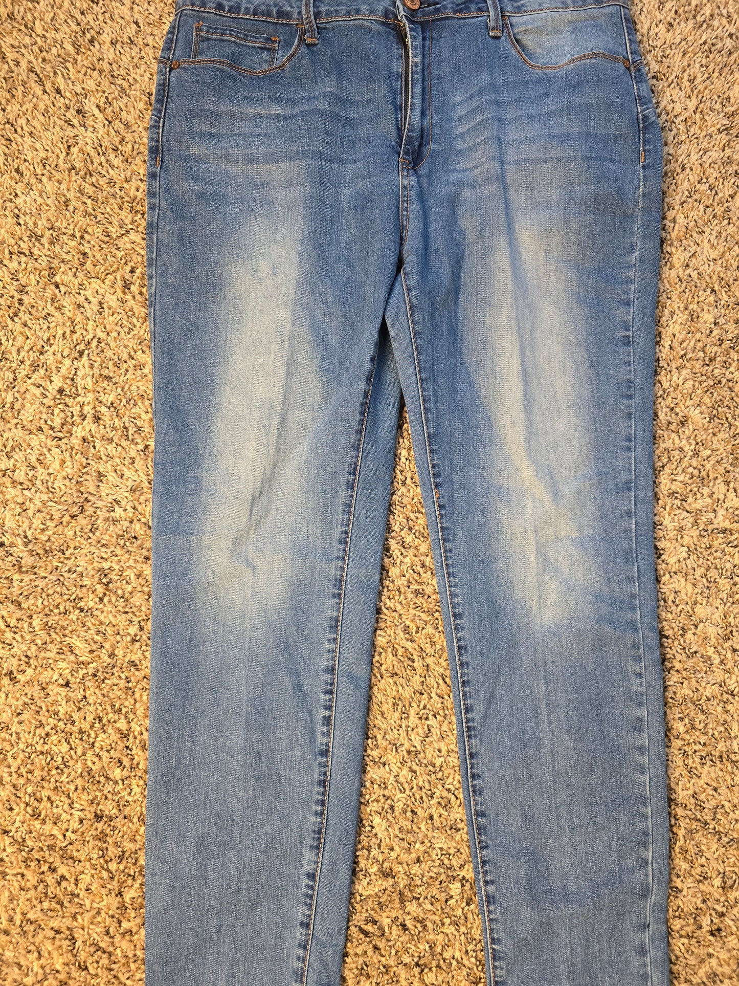 Iris Jeans Los Angeles Light Wash Skinny Jeans – Size 17 image 2