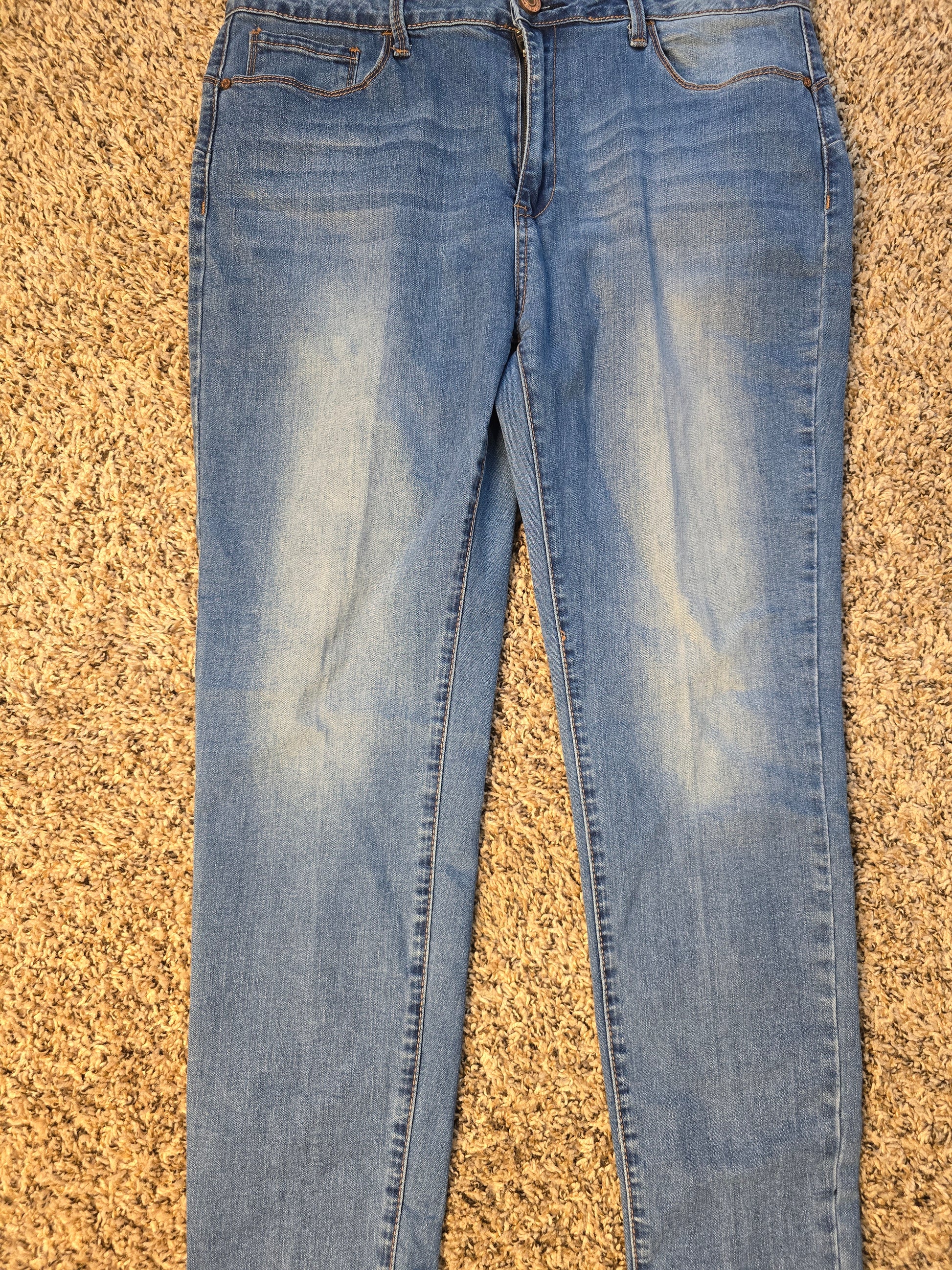 Iris Jeans Los Angeles Light Wash Skinny Jeans – Size 17 image 2