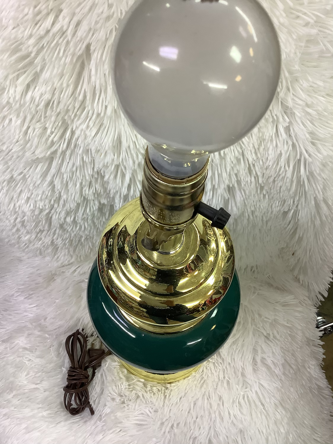 Green and gold lamp image 1