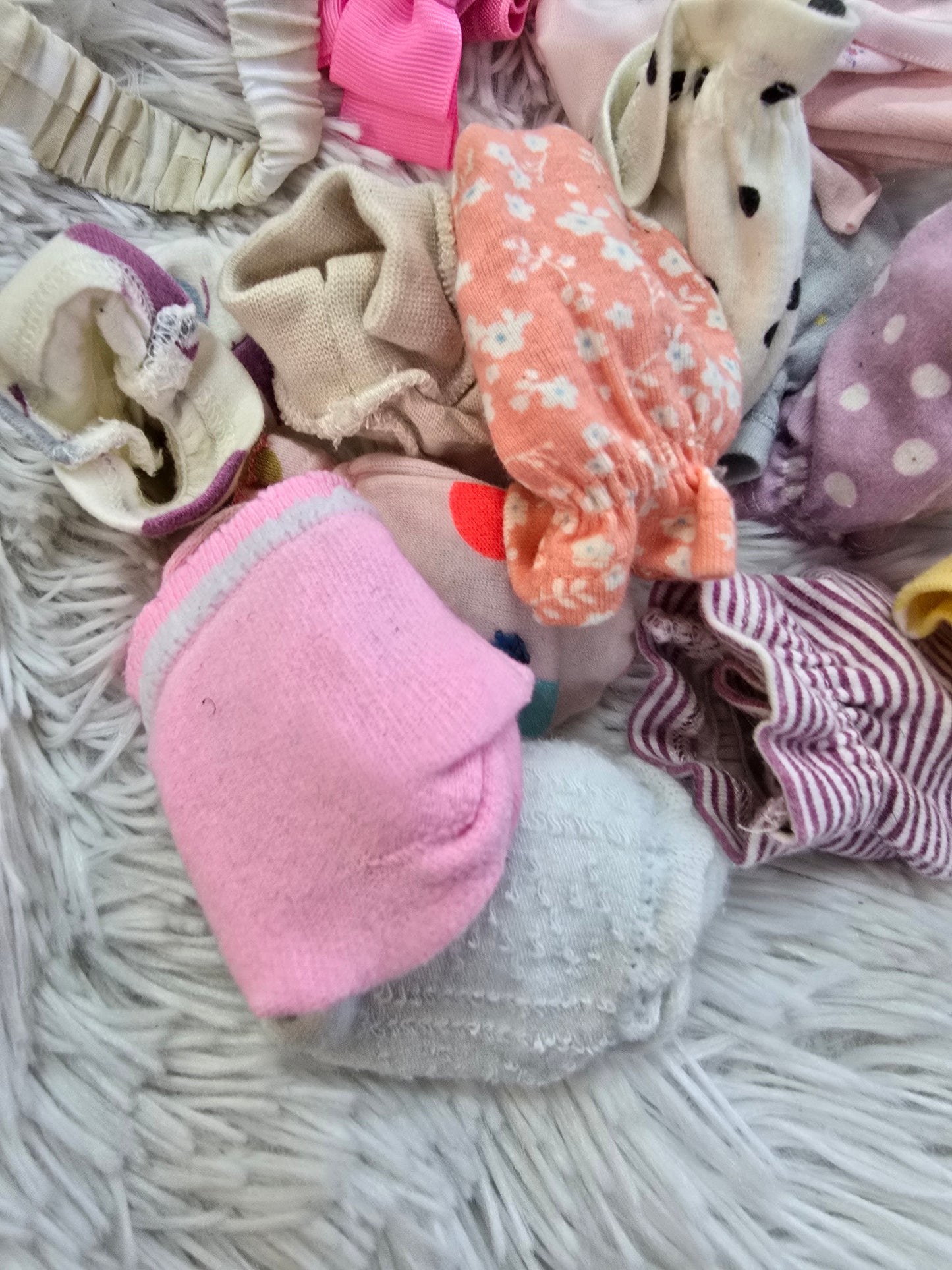 Baby girl accessories MITTENS AND BOWS image 2