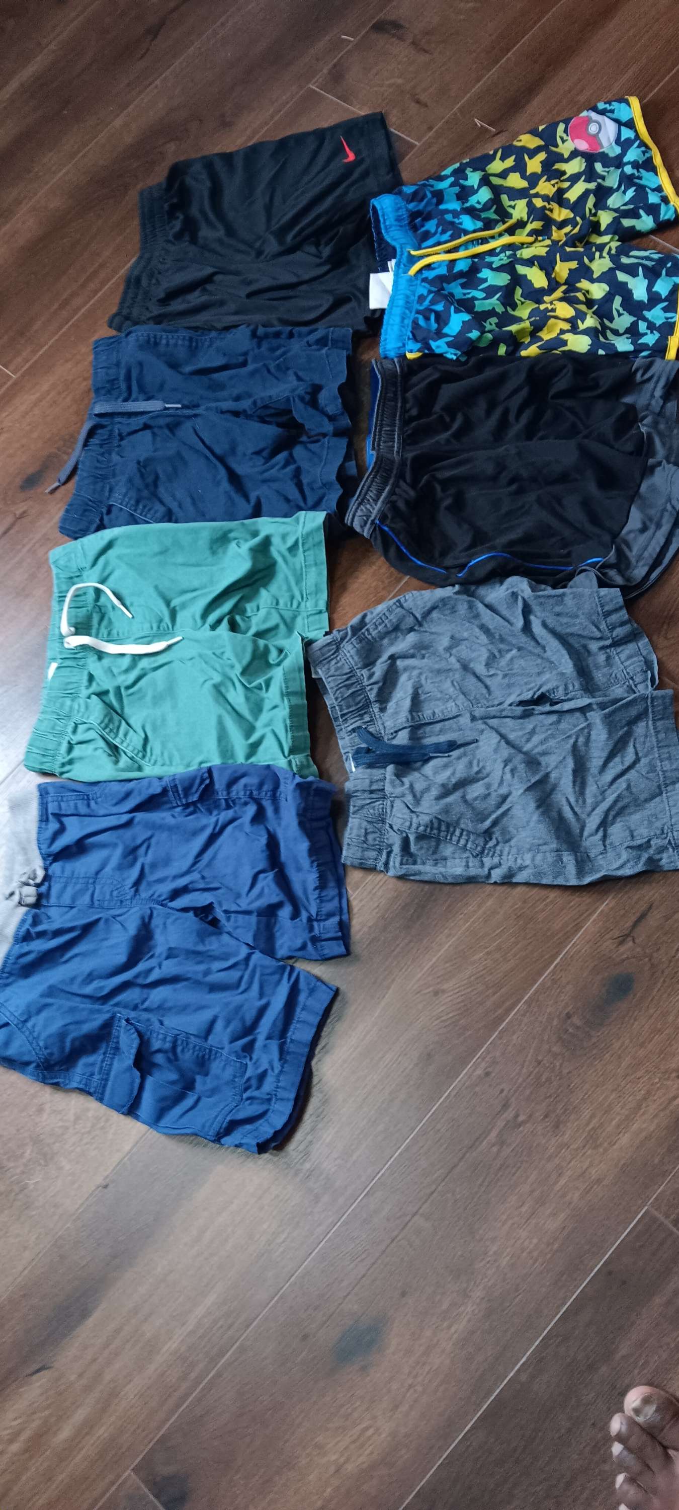 set of Boys shorts size (m) image 1